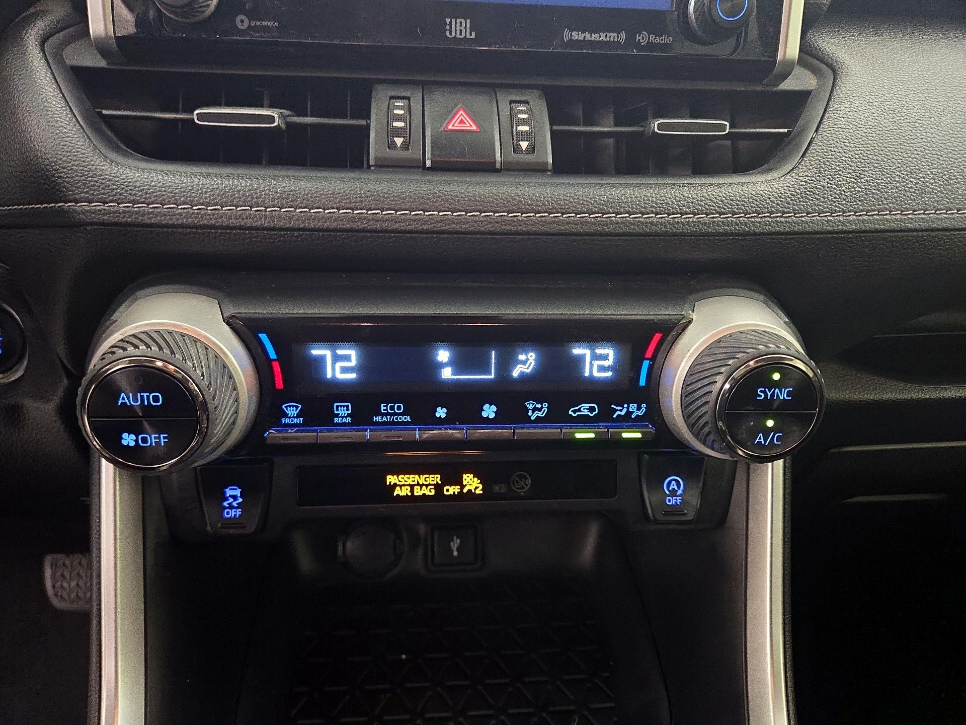 Thumbnail: 2020 Toyota RAV4 - 16