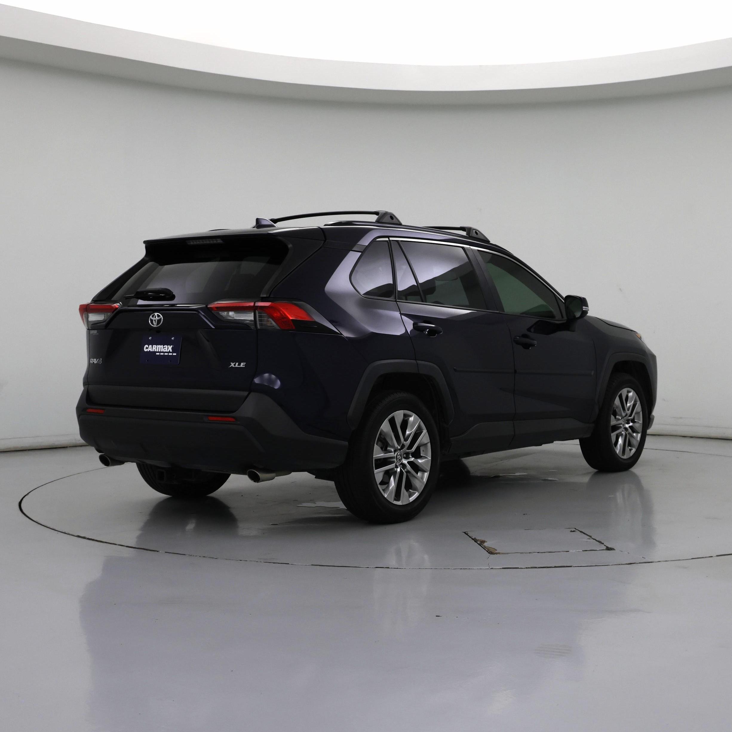Thumbnail: 2020 Toyota RAV4 - 8