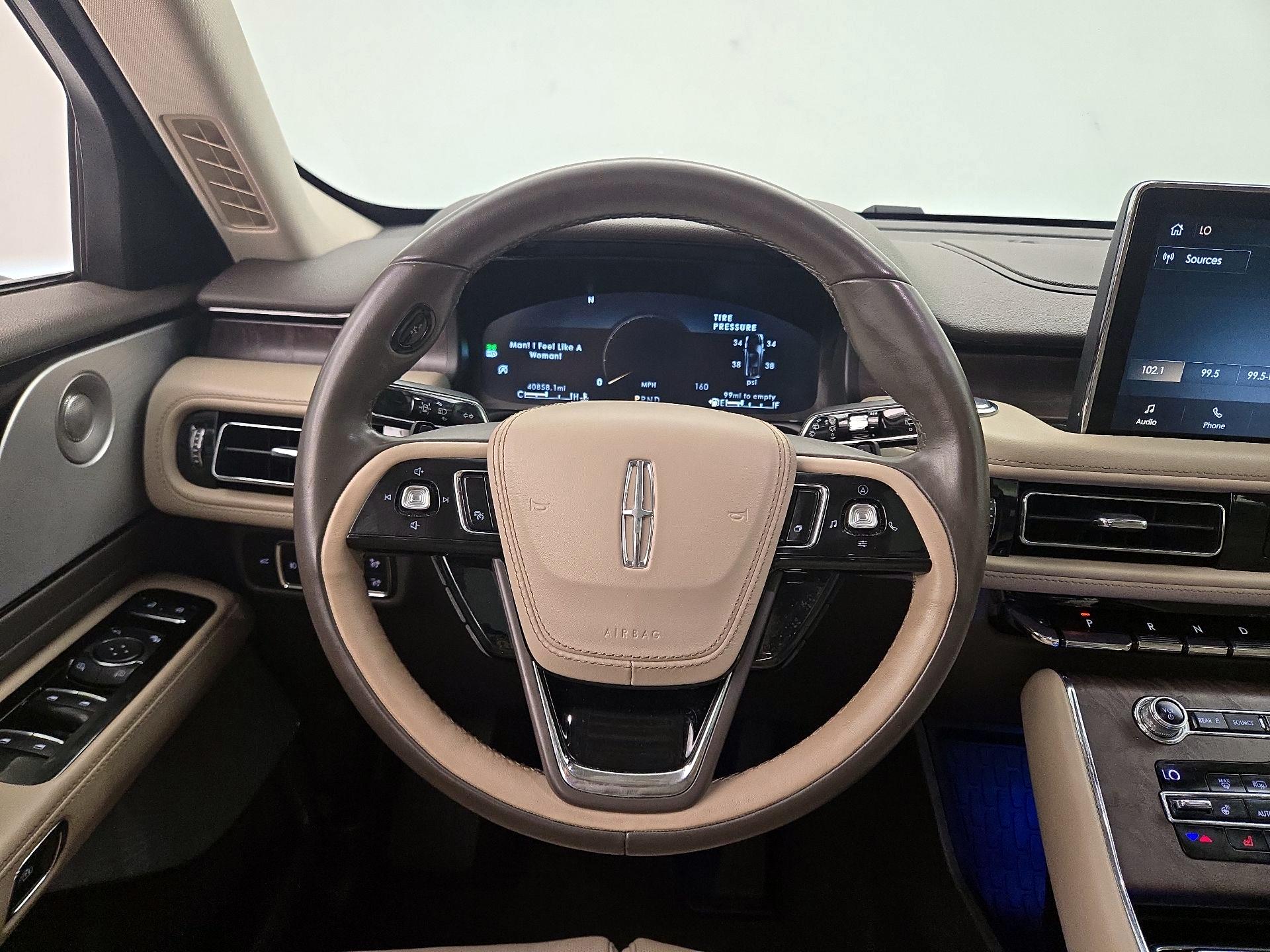 Thumbnail: 2020 Lincoln Aviator - 10