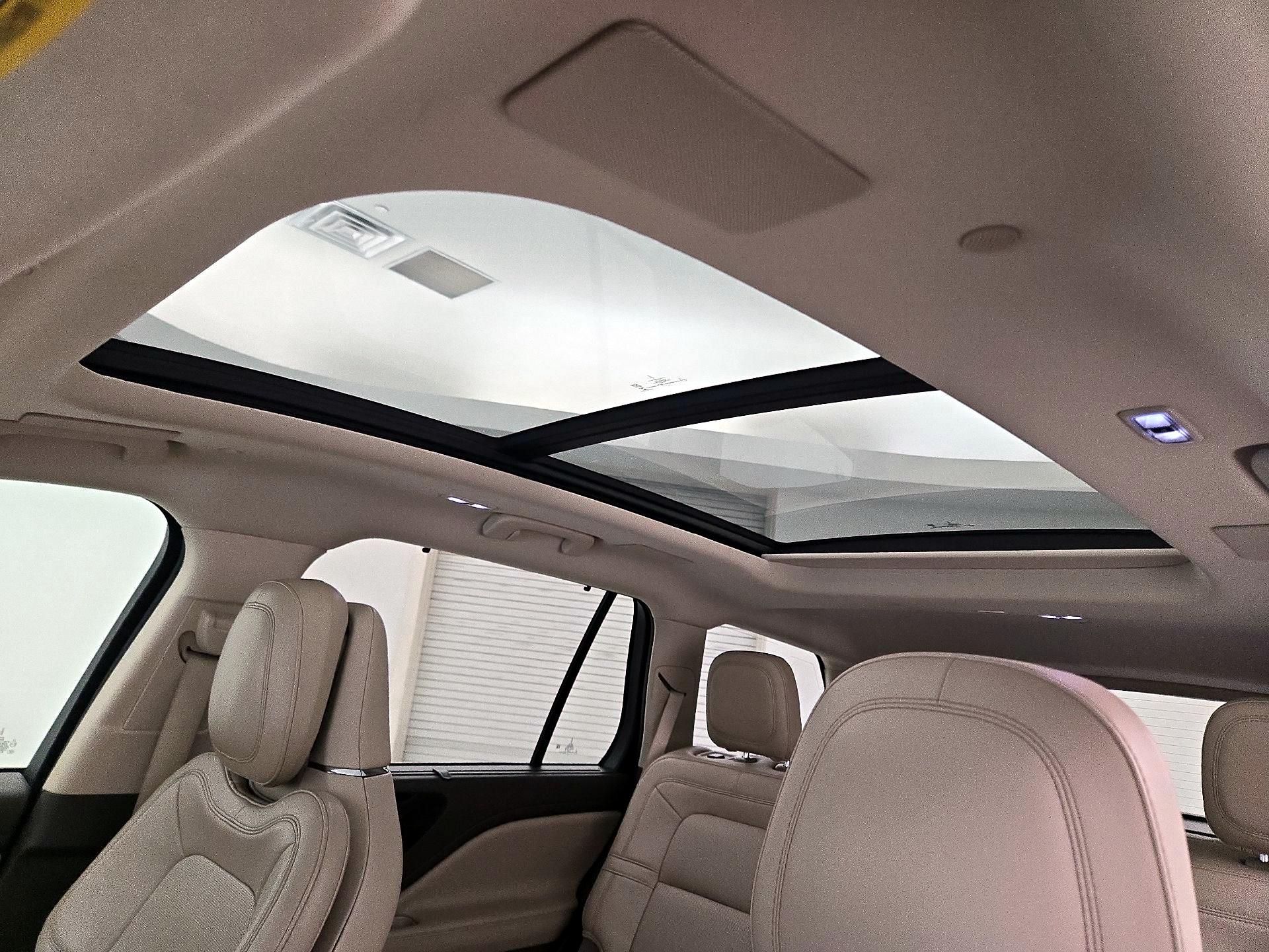 Thumbnail: 2020 Lincoln Aviator - 20