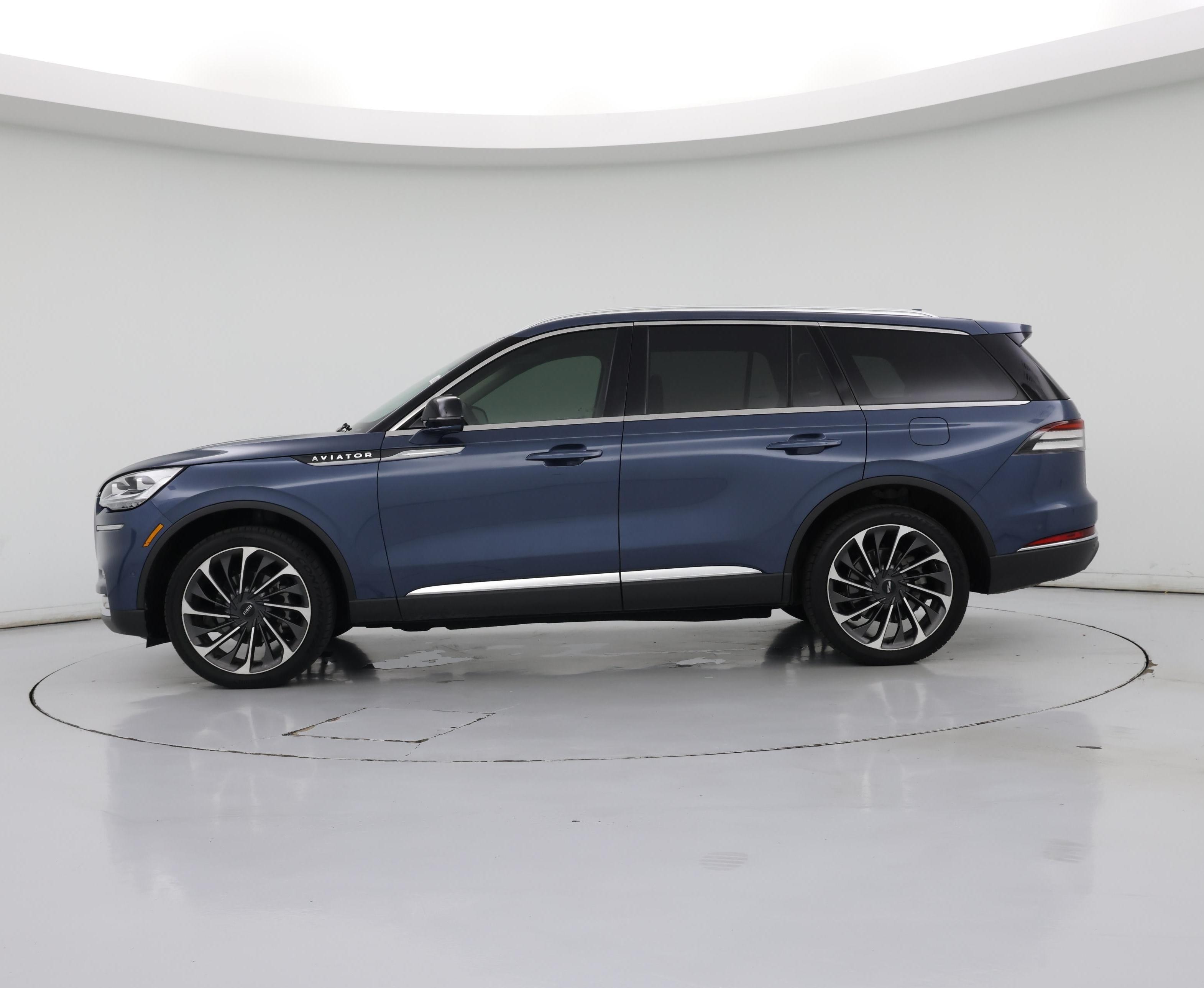 Thumbnail: 2020 Lincoln Aviator - 3