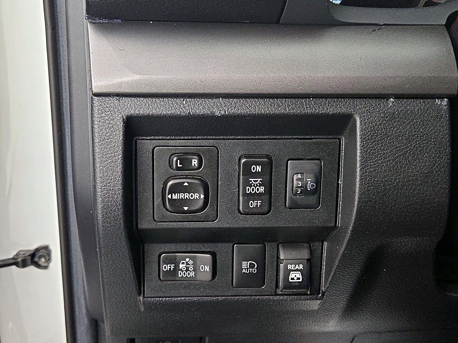 Thumbnail: 2021 Toyota Tundra - 13