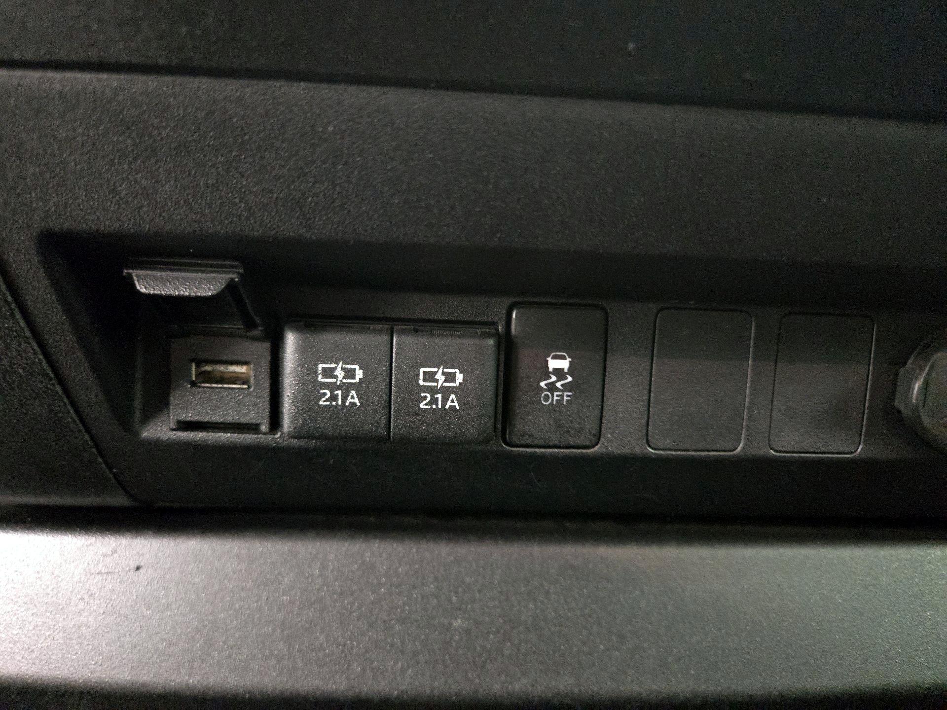 Thumbnail: 2021 Toyota Tundra - 18