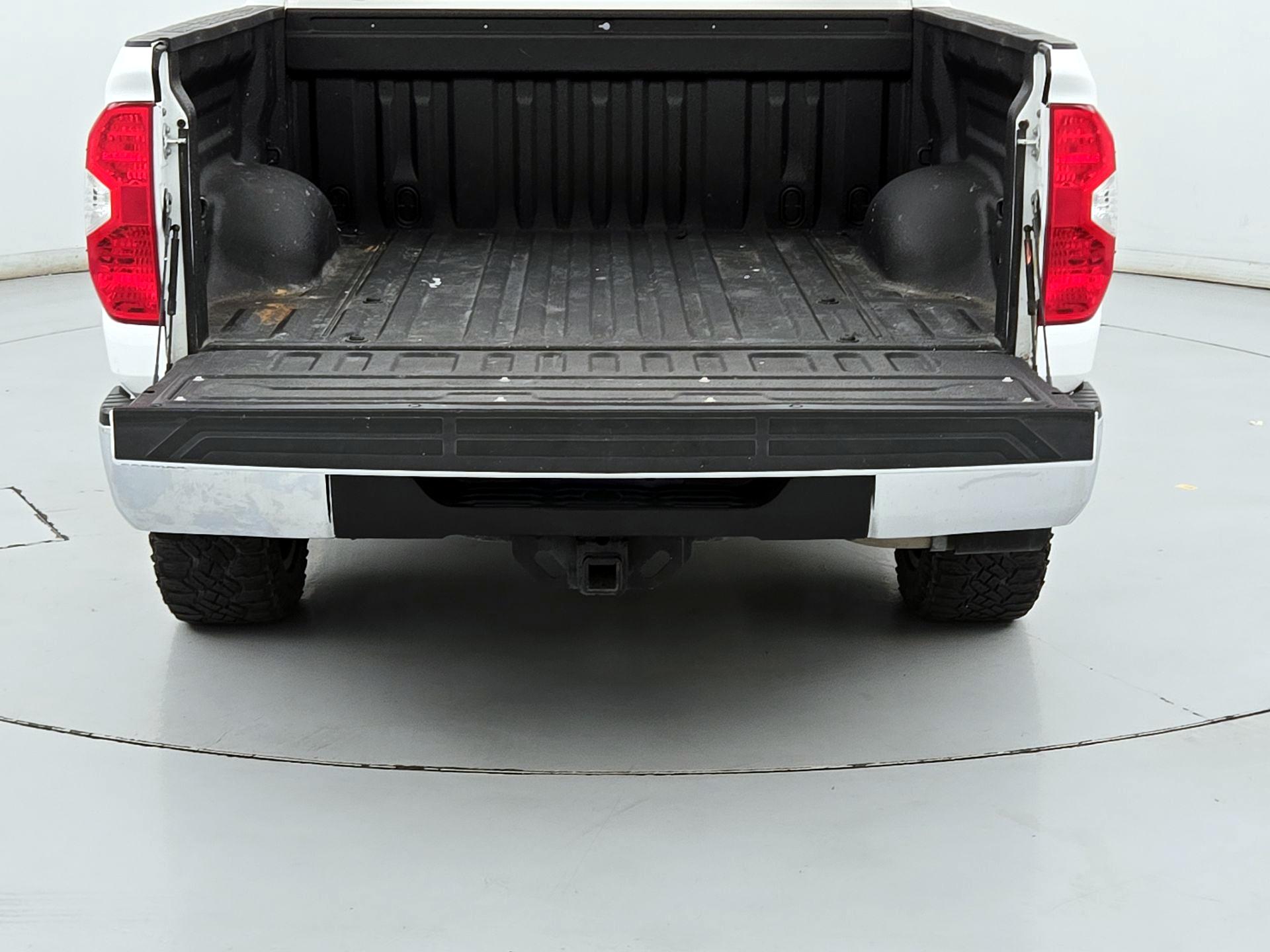 Thumbnail: 2021 Toyota Tundra - 20