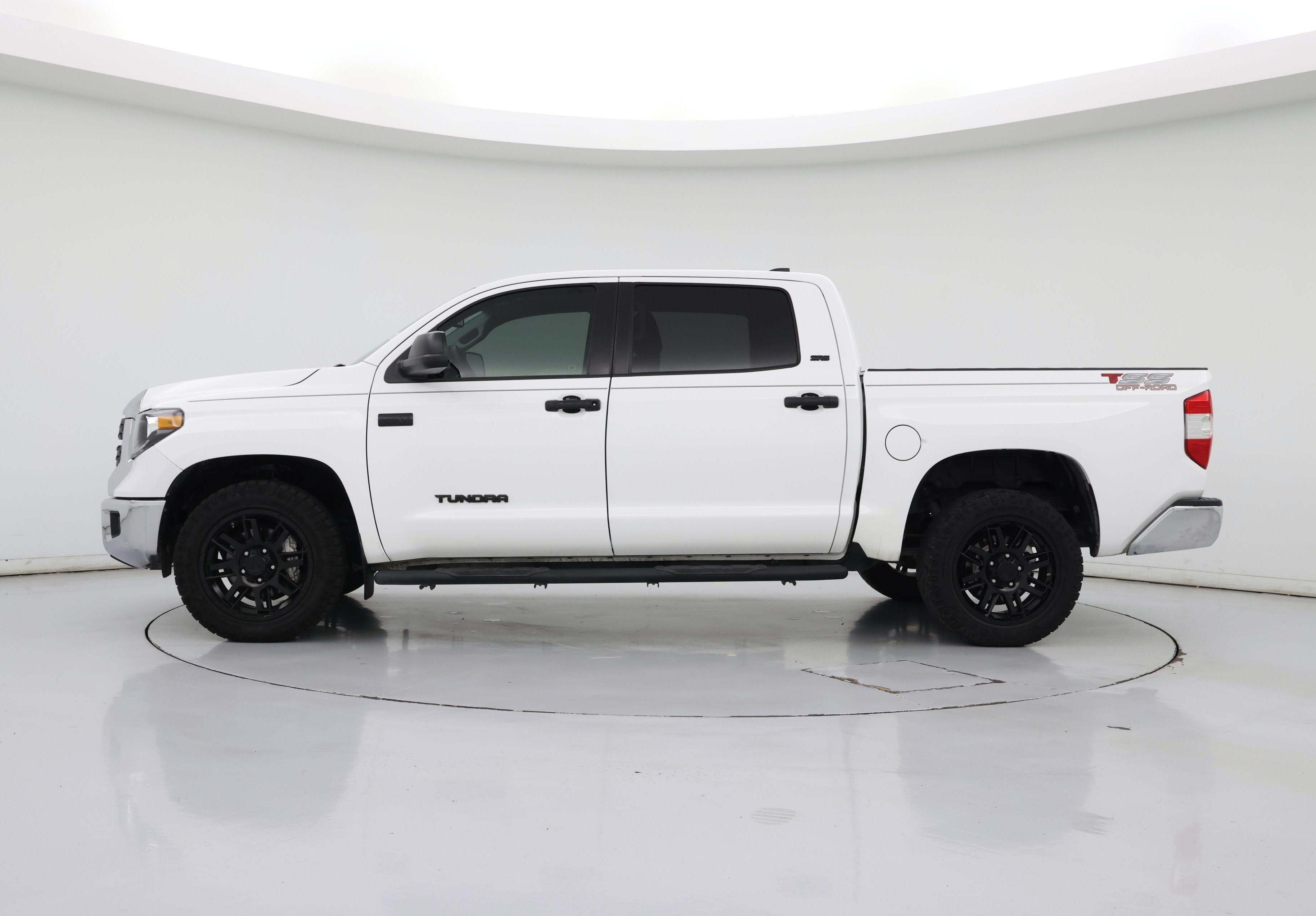 Thumbnail: 2021 Toyota Tundra - 3