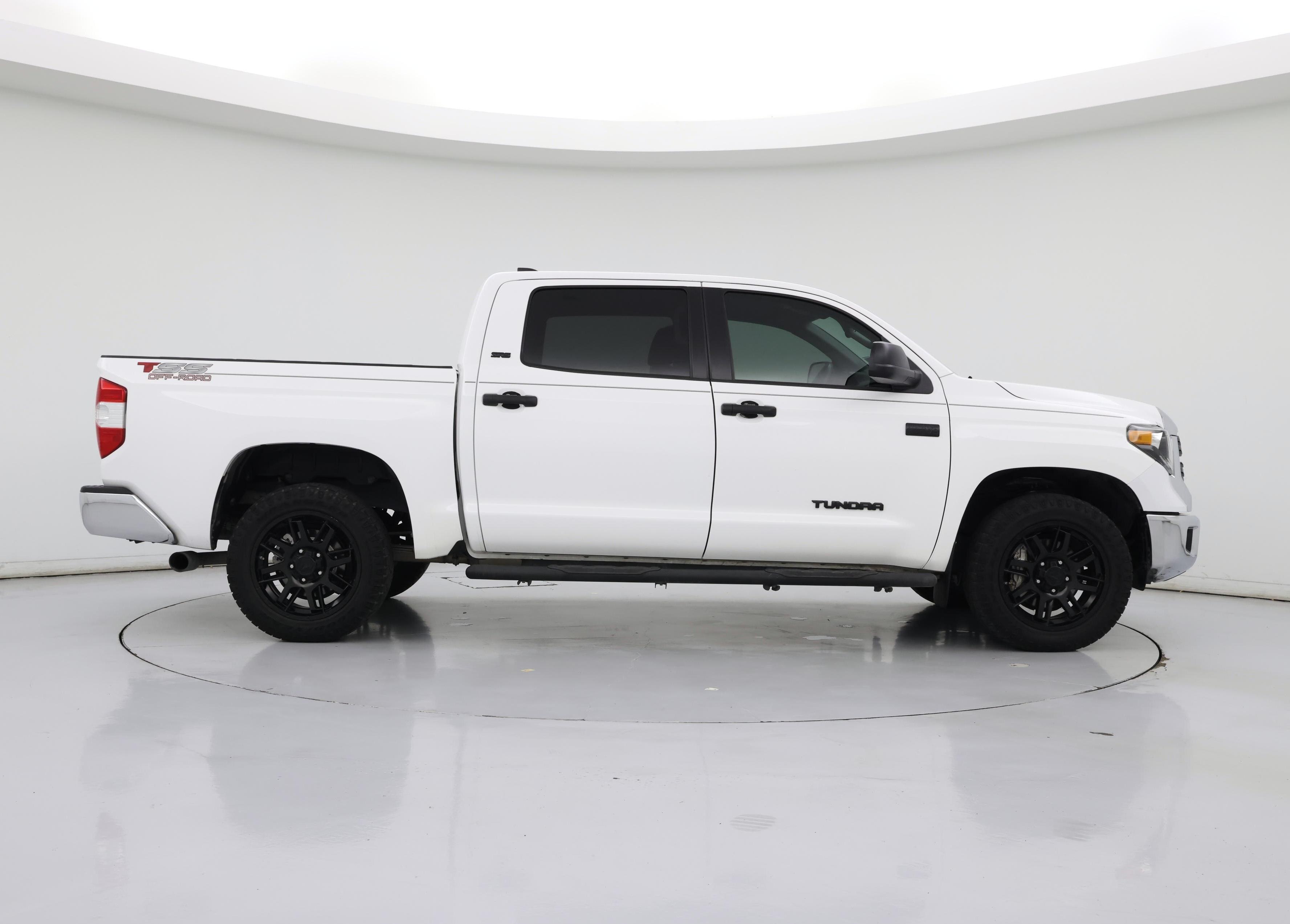 Thumbnail: 2021 Toyota Tundra - 7