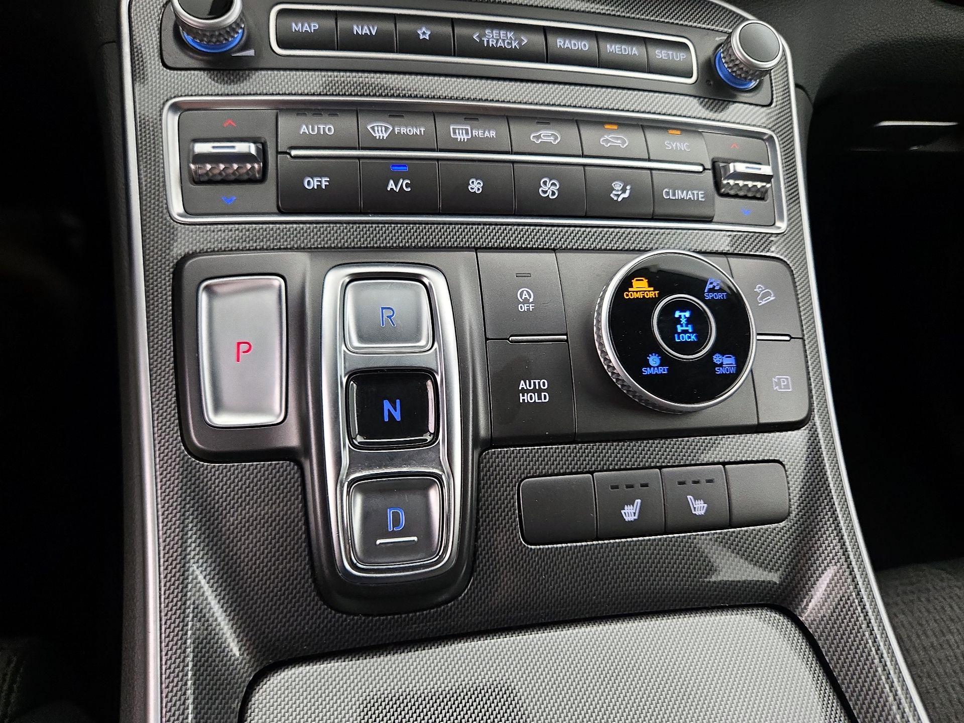 Thumbnail: 2023 Hyundai Santa Fe - 18