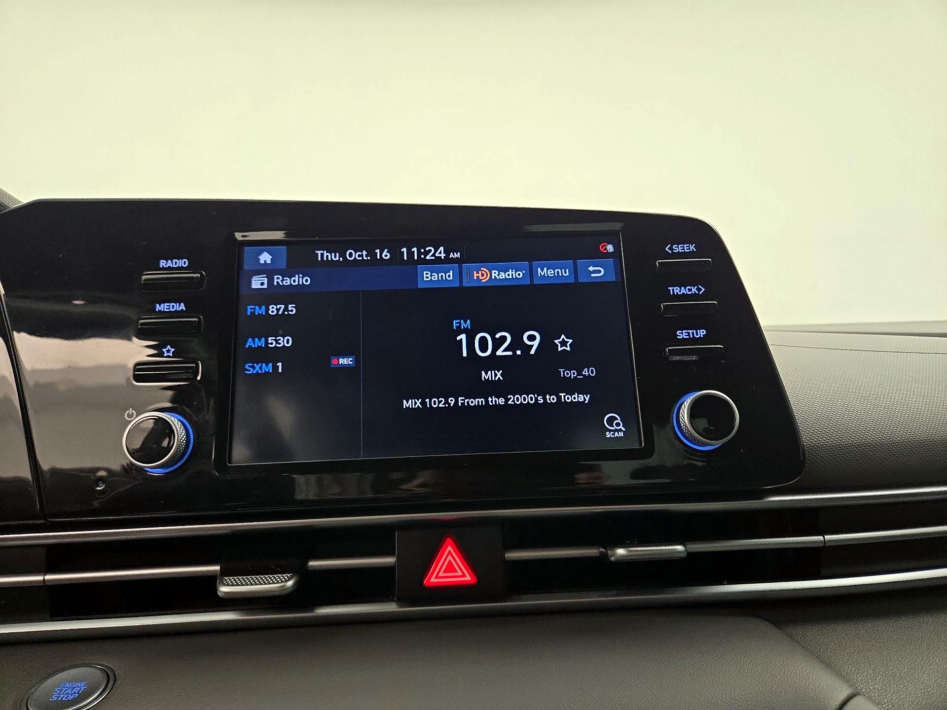 Thumbnail: 2022 Hyundai Elantra - 15