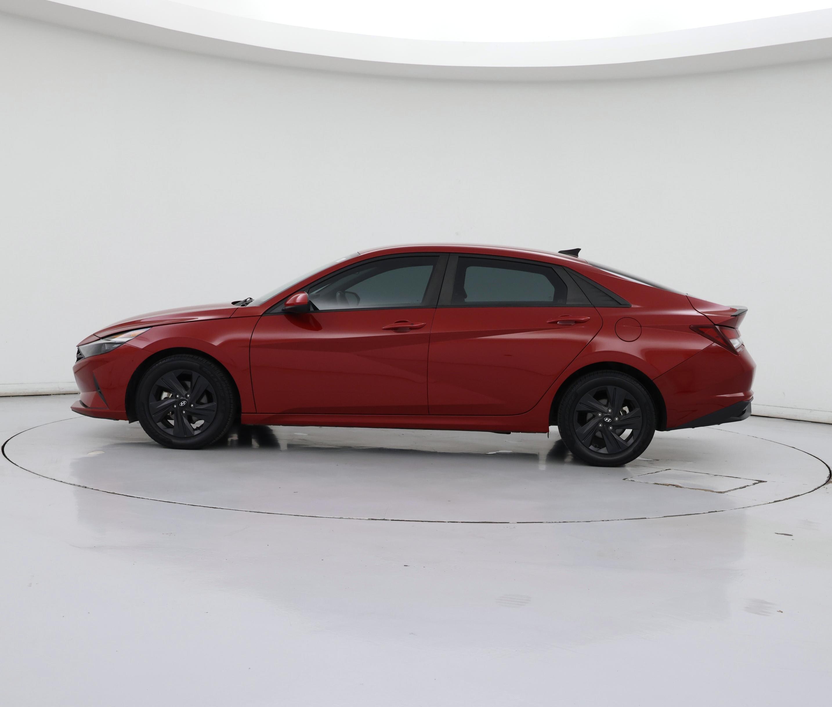 Thumbnail: 2022 Hyundai Elantra - 3