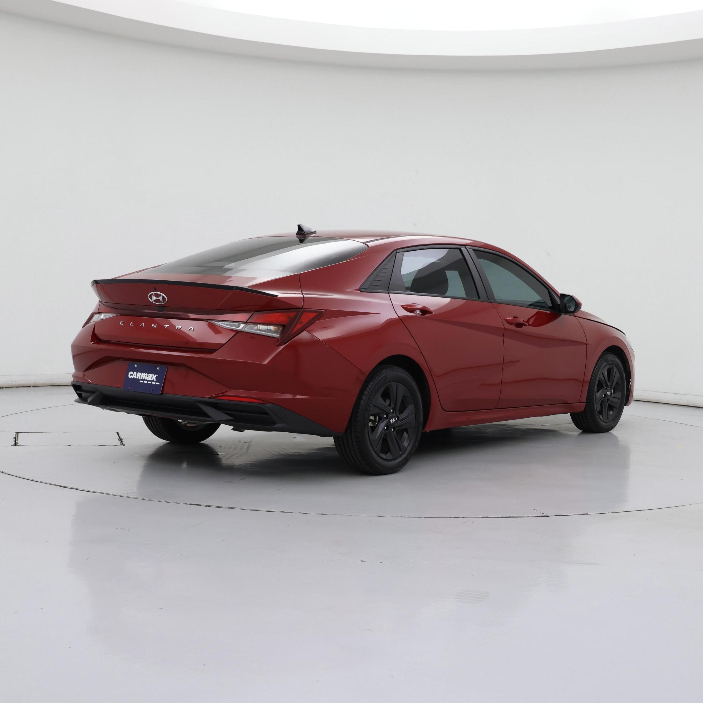 Thumbnail: 2022 Hyundai Elantra - 8