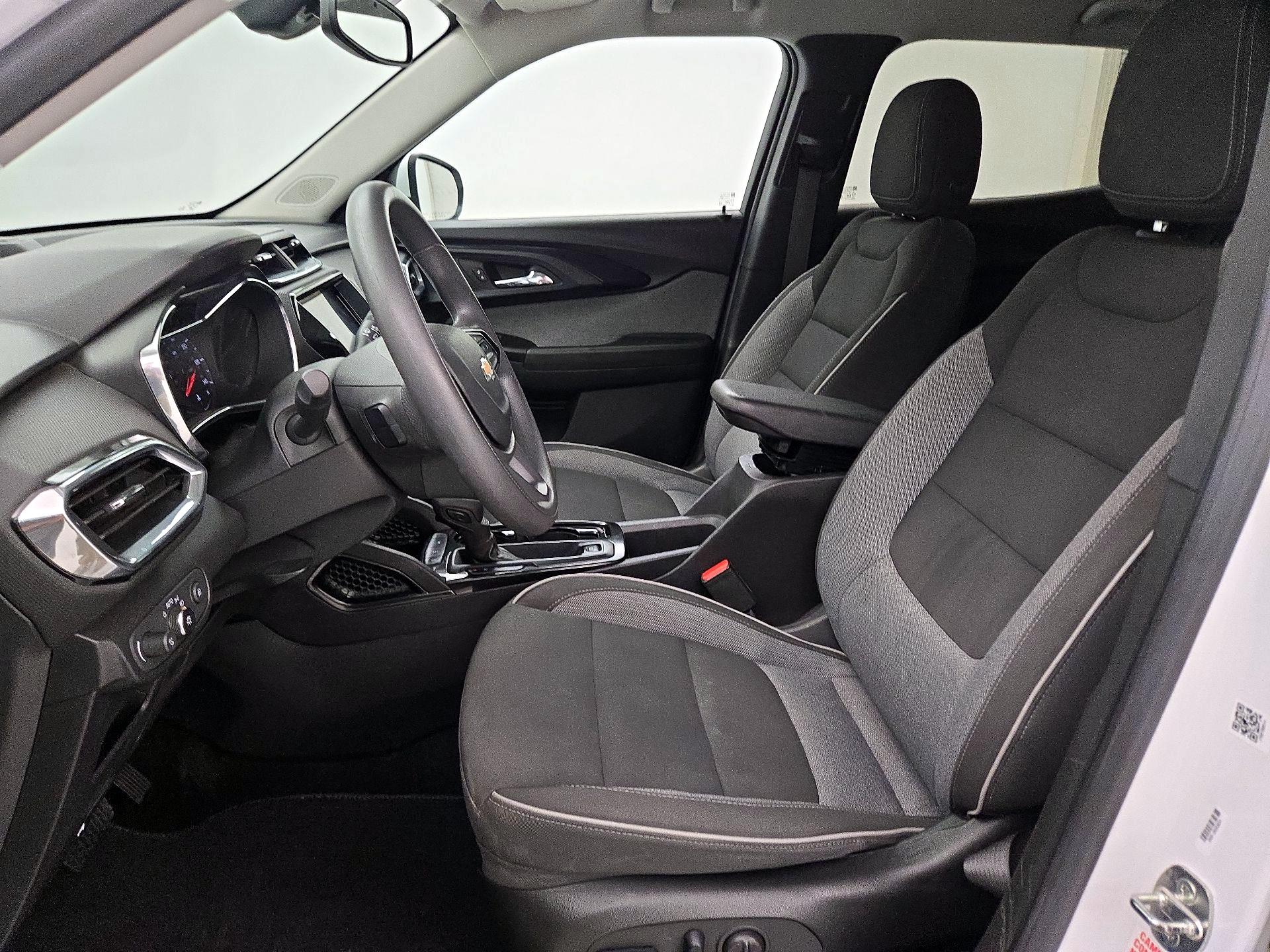 Thumbnail: 2023 Chevrolet TrailBlazer - 11