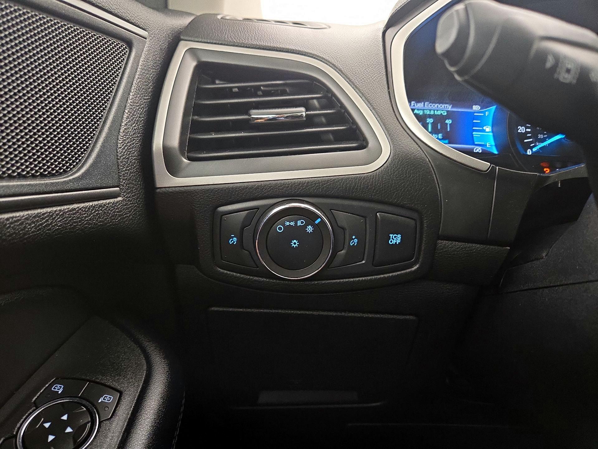 Thumbnail: 2021 Ford Edge - 13