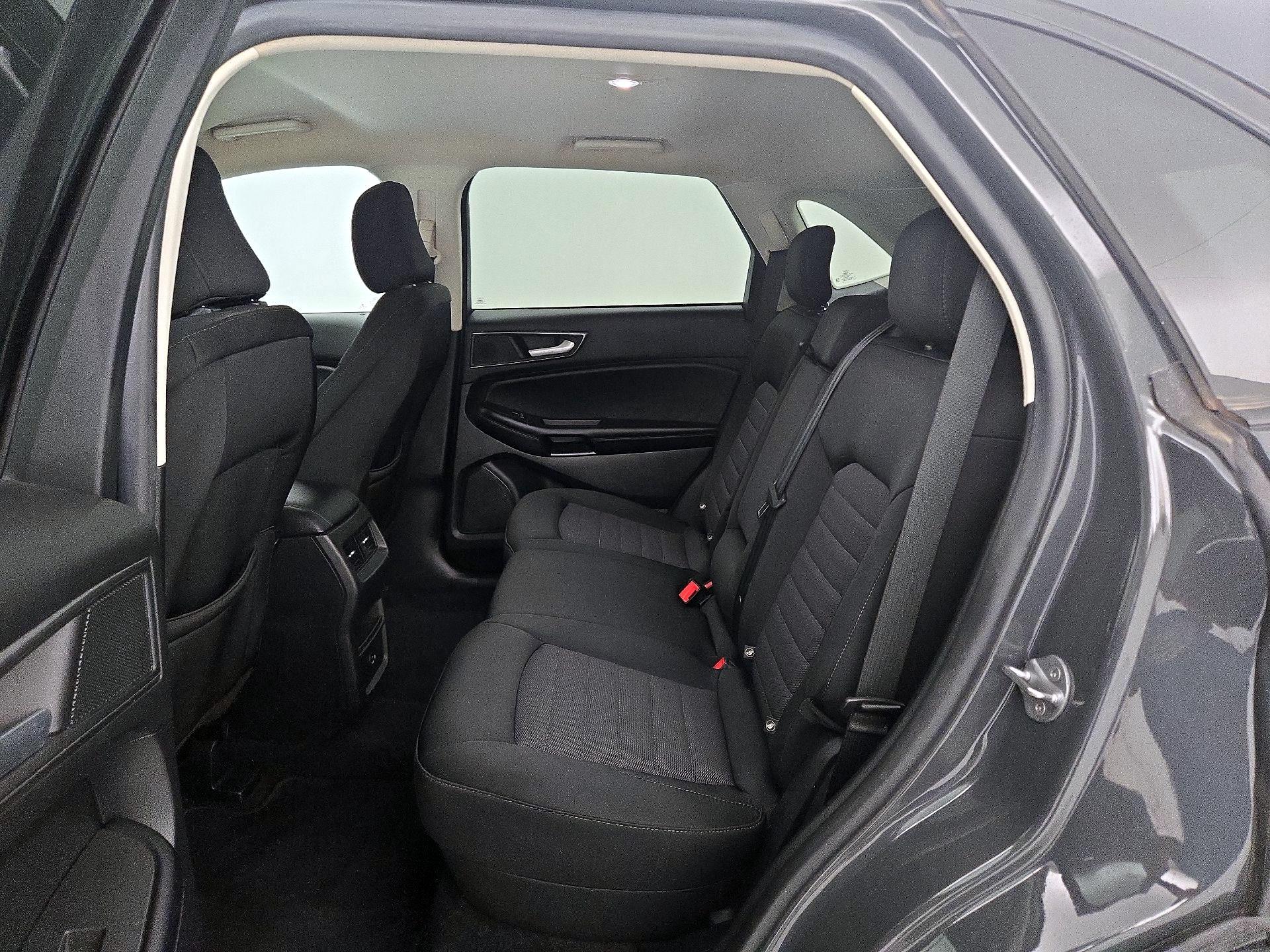 Thumbnail: 2021 Ford Edge - 19