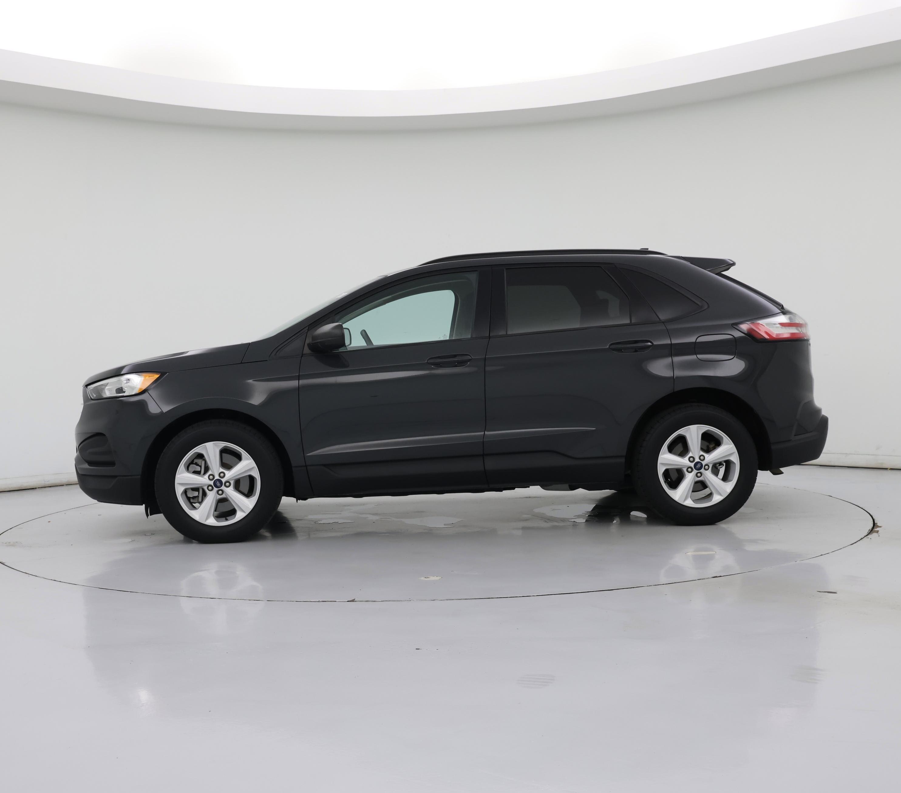 Thumbnail: 2021 Ford Edge - 3
