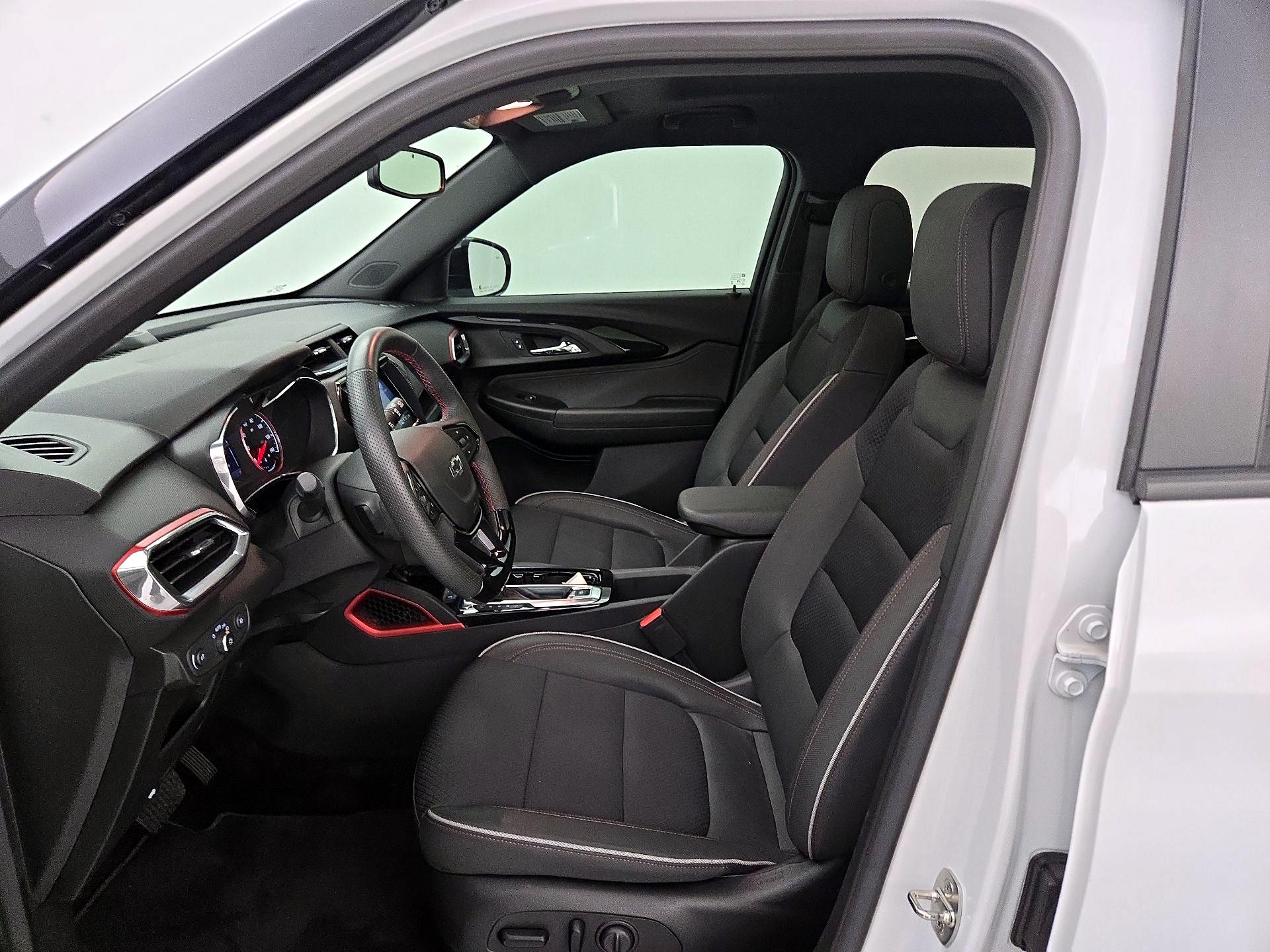 Thumbnail: 2023 Chevrolet TrailBlazer - 11