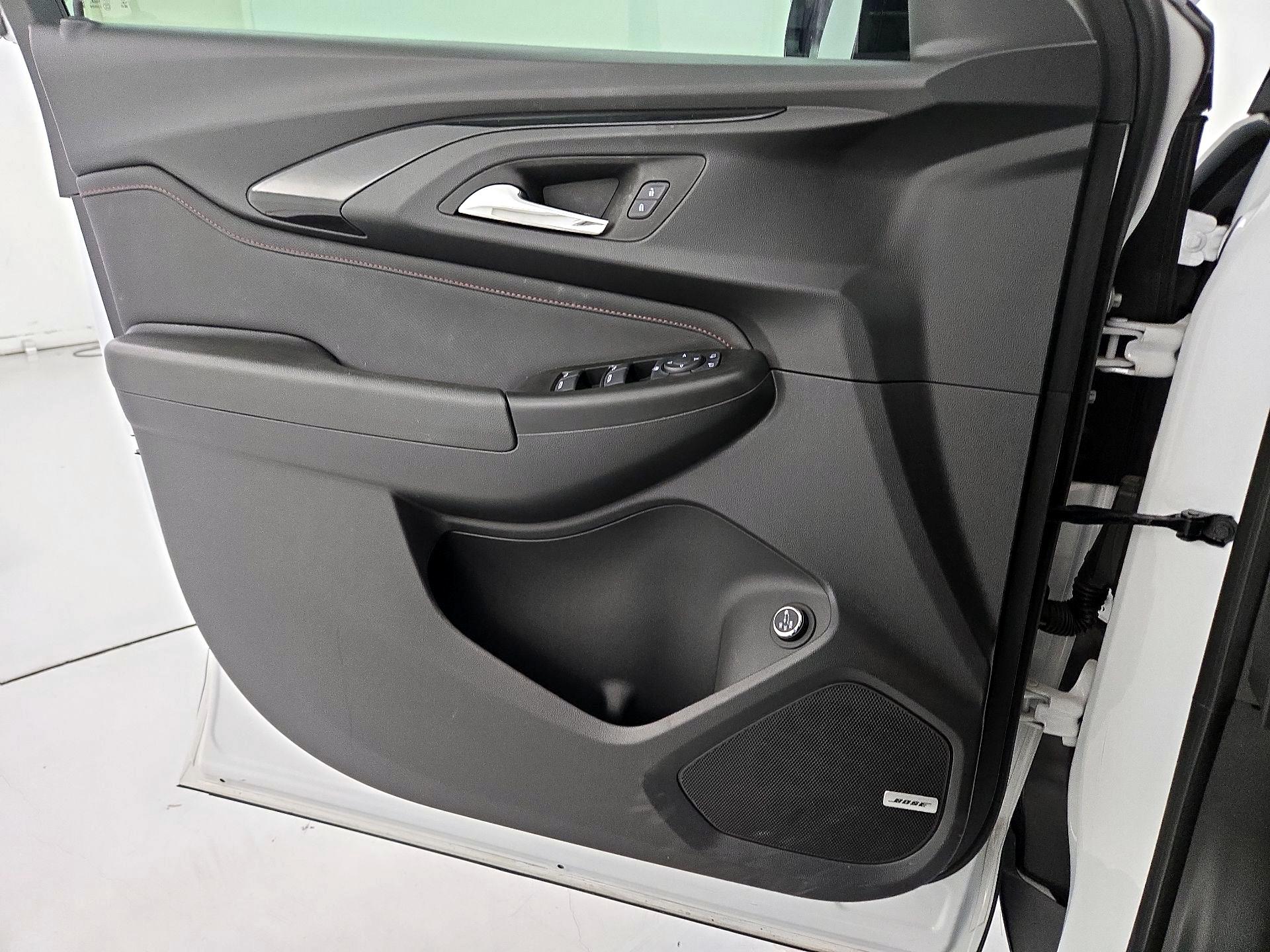 Thumbnail: 2023 Chevrolet TrailBlazer - 12