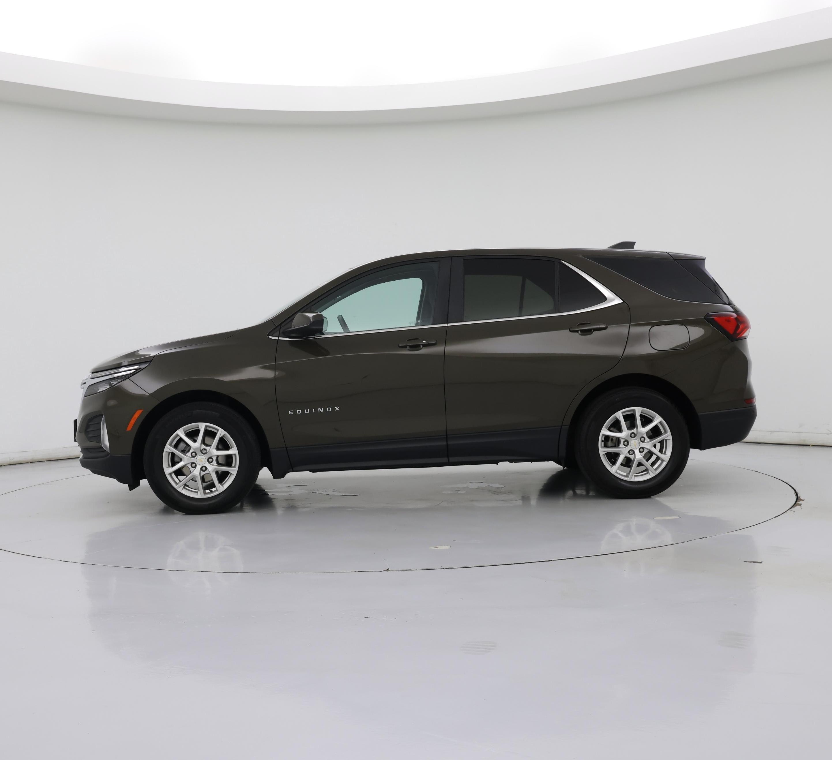 Thumbnail: 2023 Chevrolet Equinox - 3