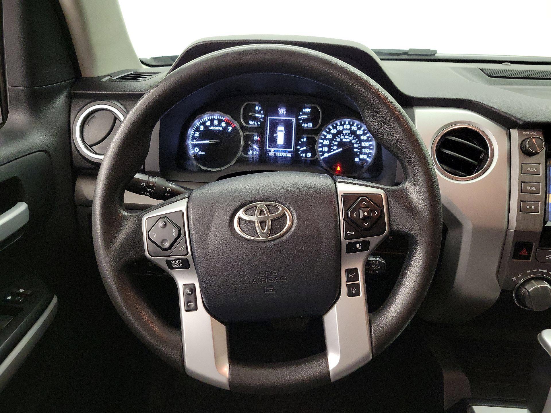 Thumbnail: 2018 Toyota Tundra - 10