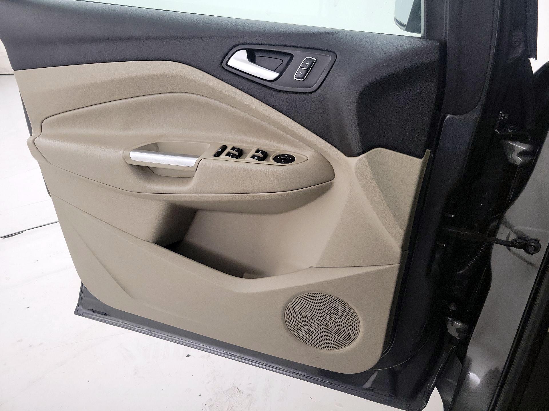 Thumbnail: 2015 Ford Escape - 12