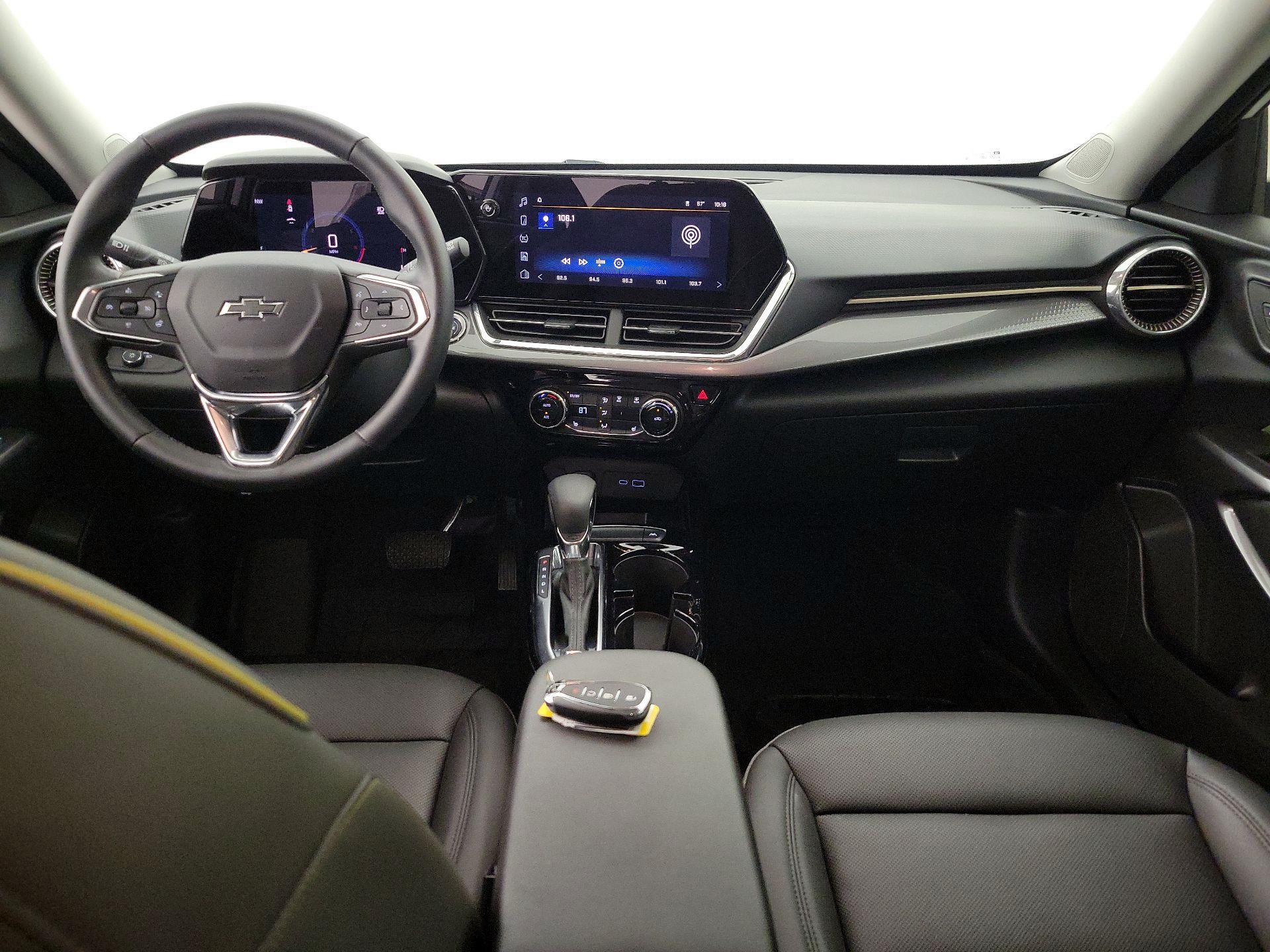 Thumbnail: 2025 Chevrolet Trax - 9