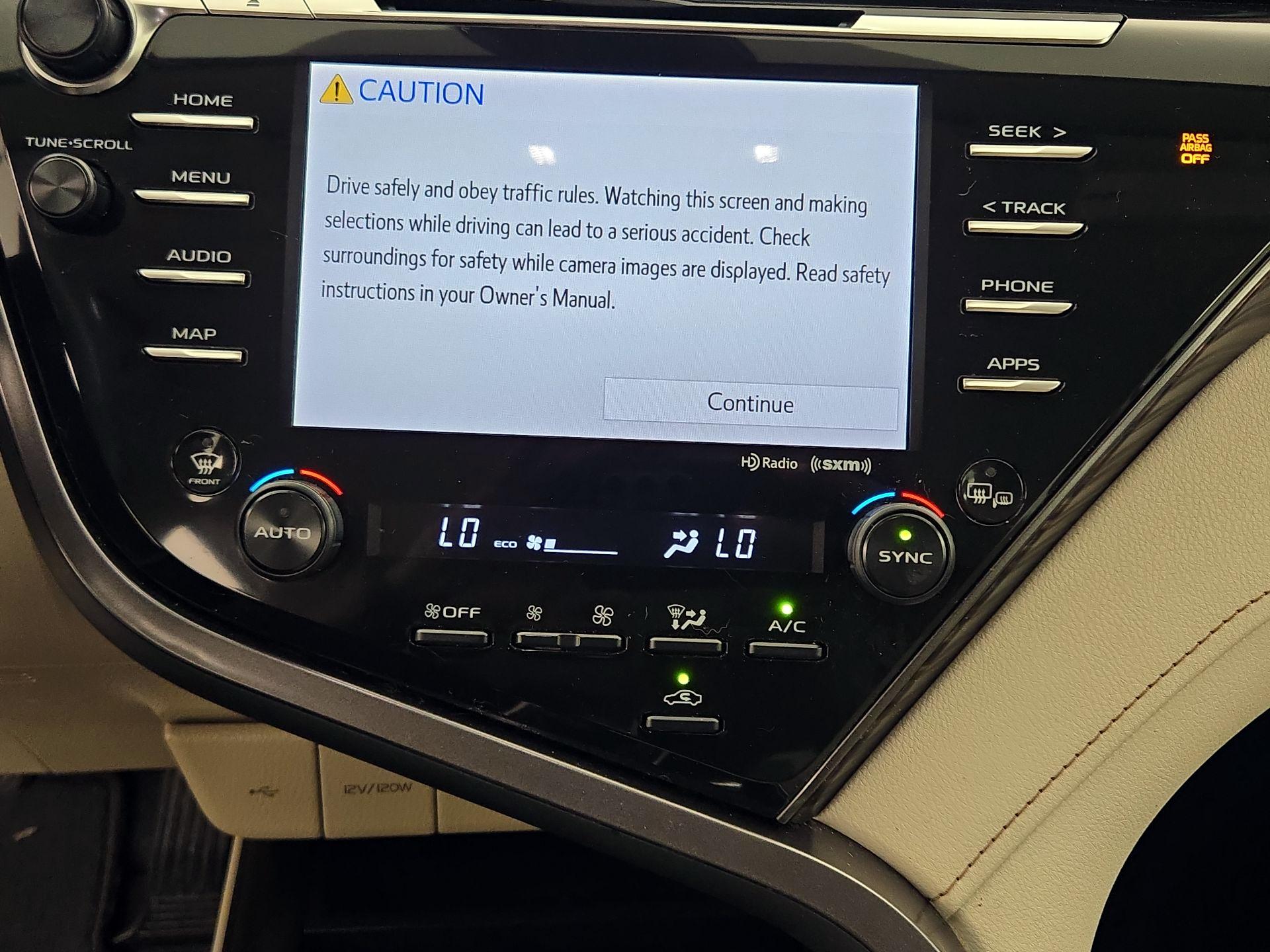 Thumbnail: 2020 Toyota Camry - 16