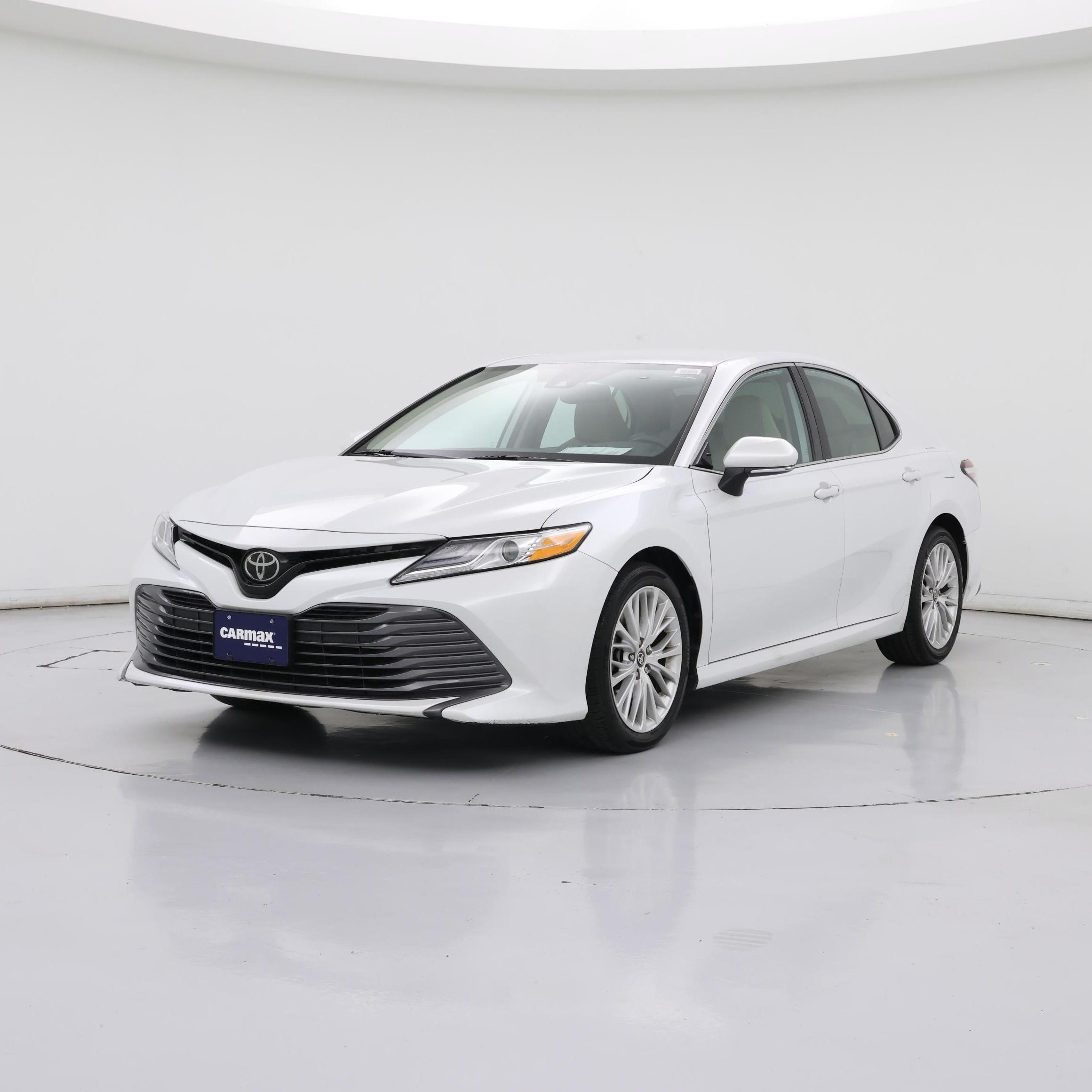 Thumbnail: 2020 Toyota Camry - 4