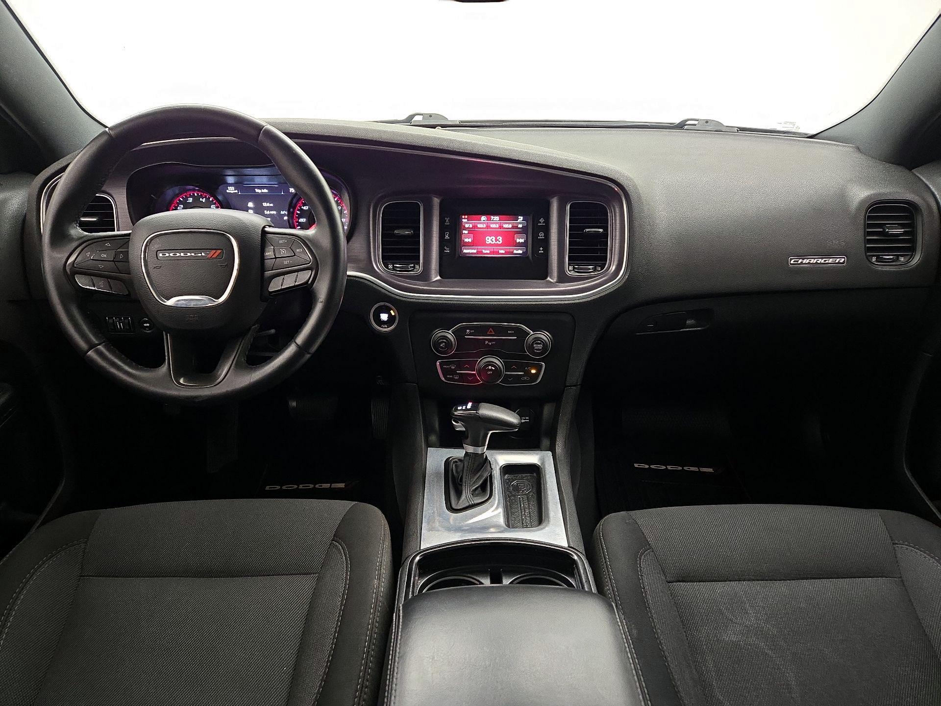 Thumbnail: 2016 Dodge Charger - 9