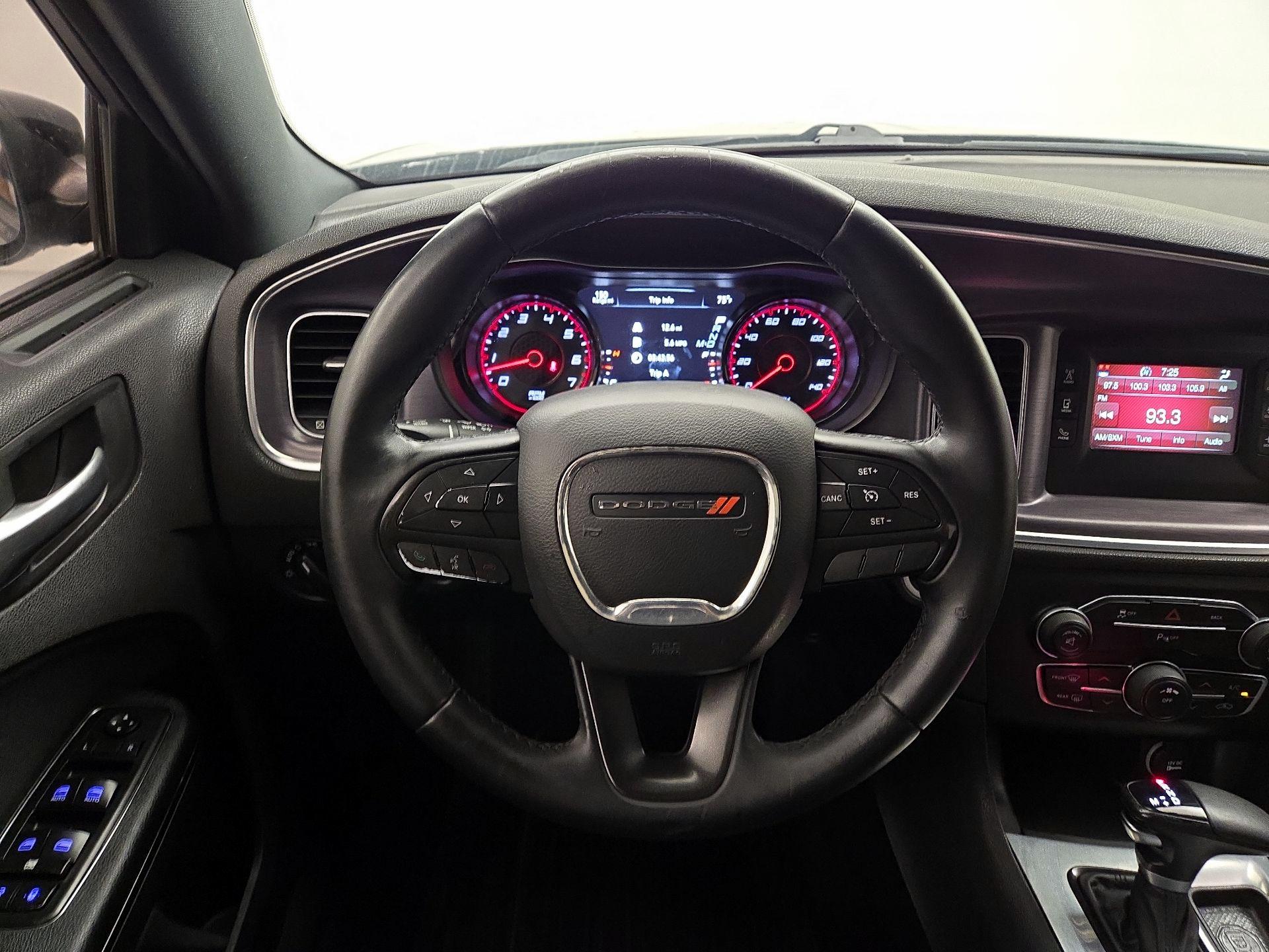 Thumbnail: 2016 Dodge Charger - 10