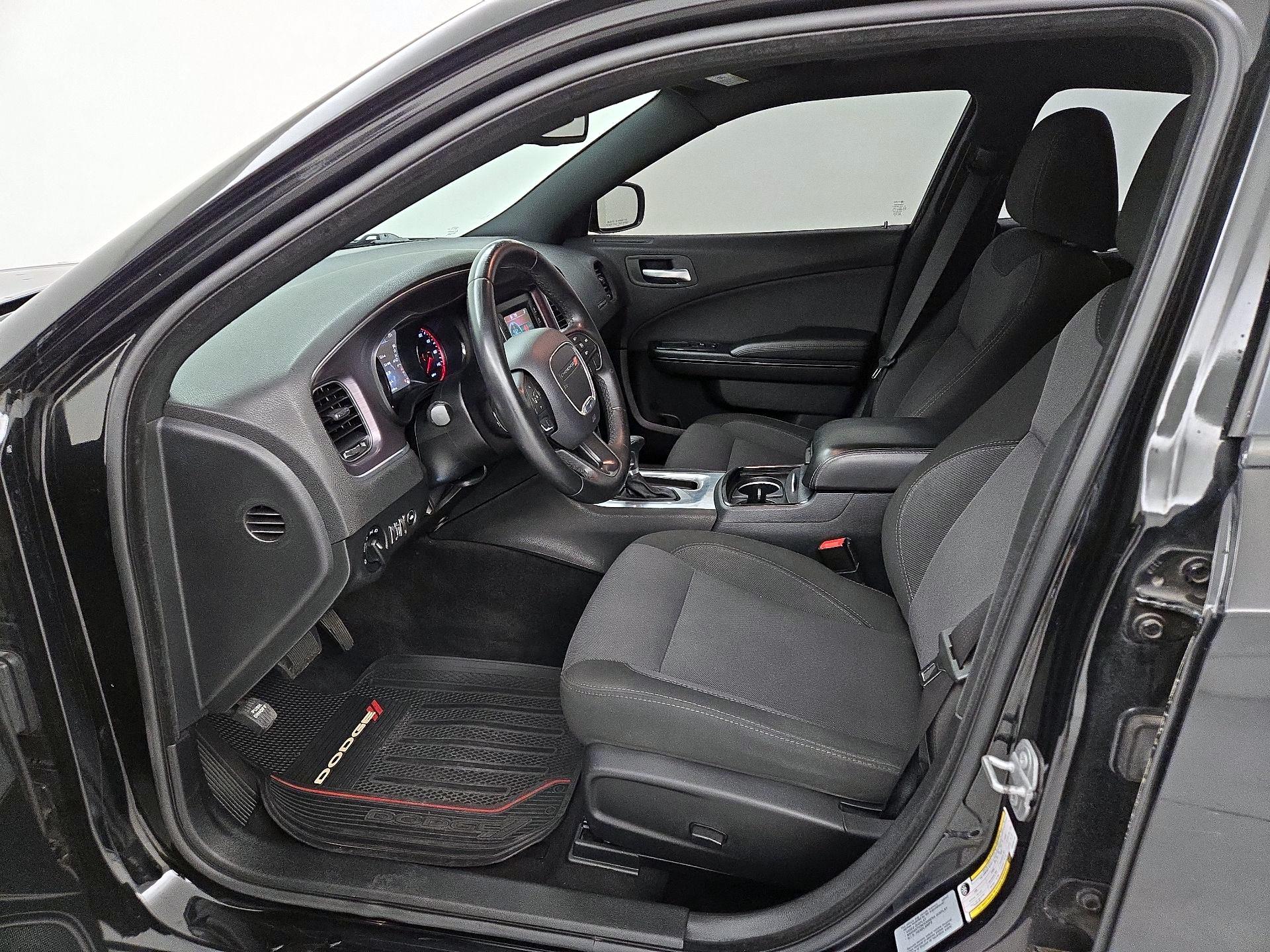 Thumbnail: 2016 Dodge Charger - 11