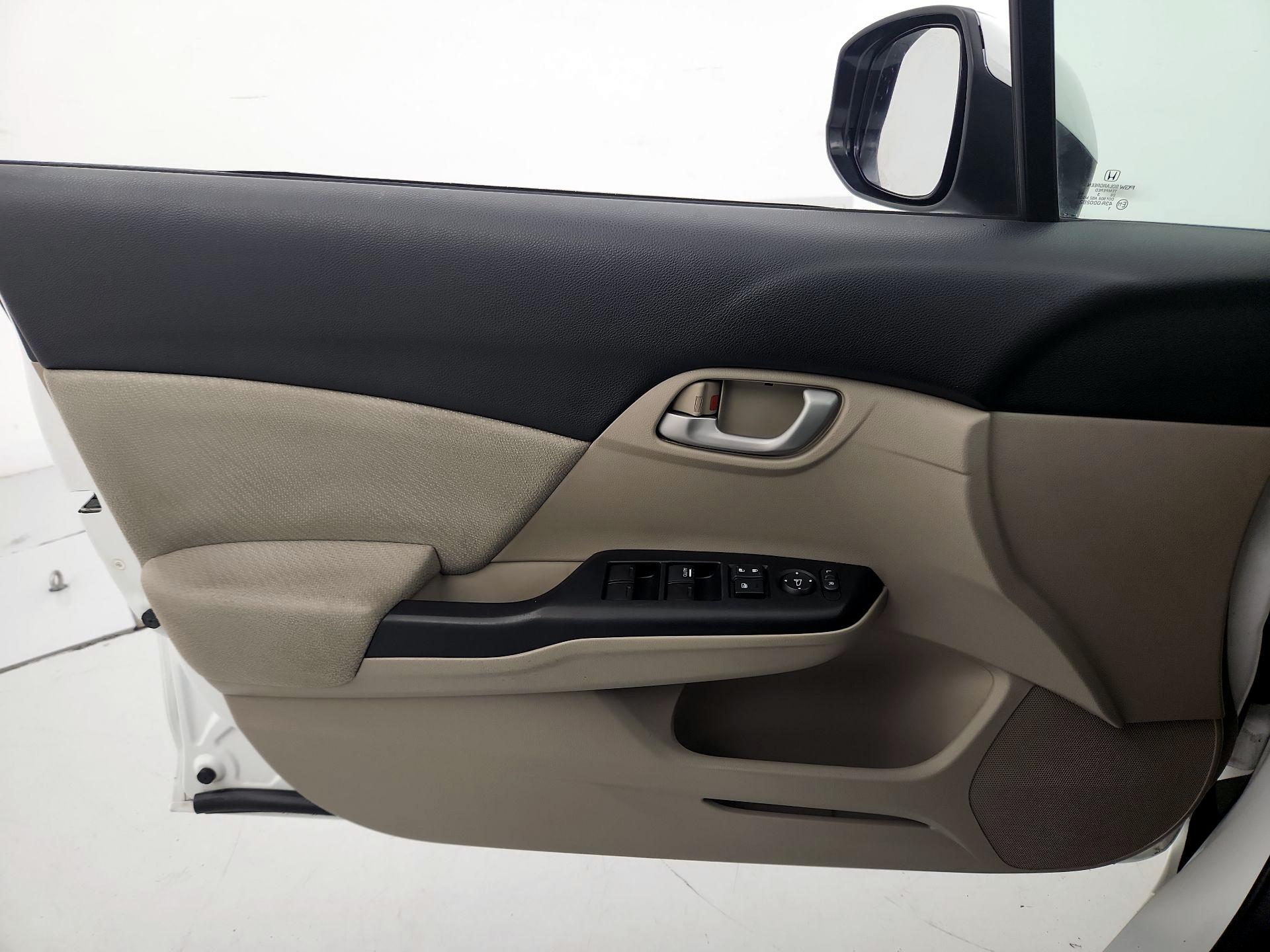 Thumbnail: 2013 Honda Civic - 12