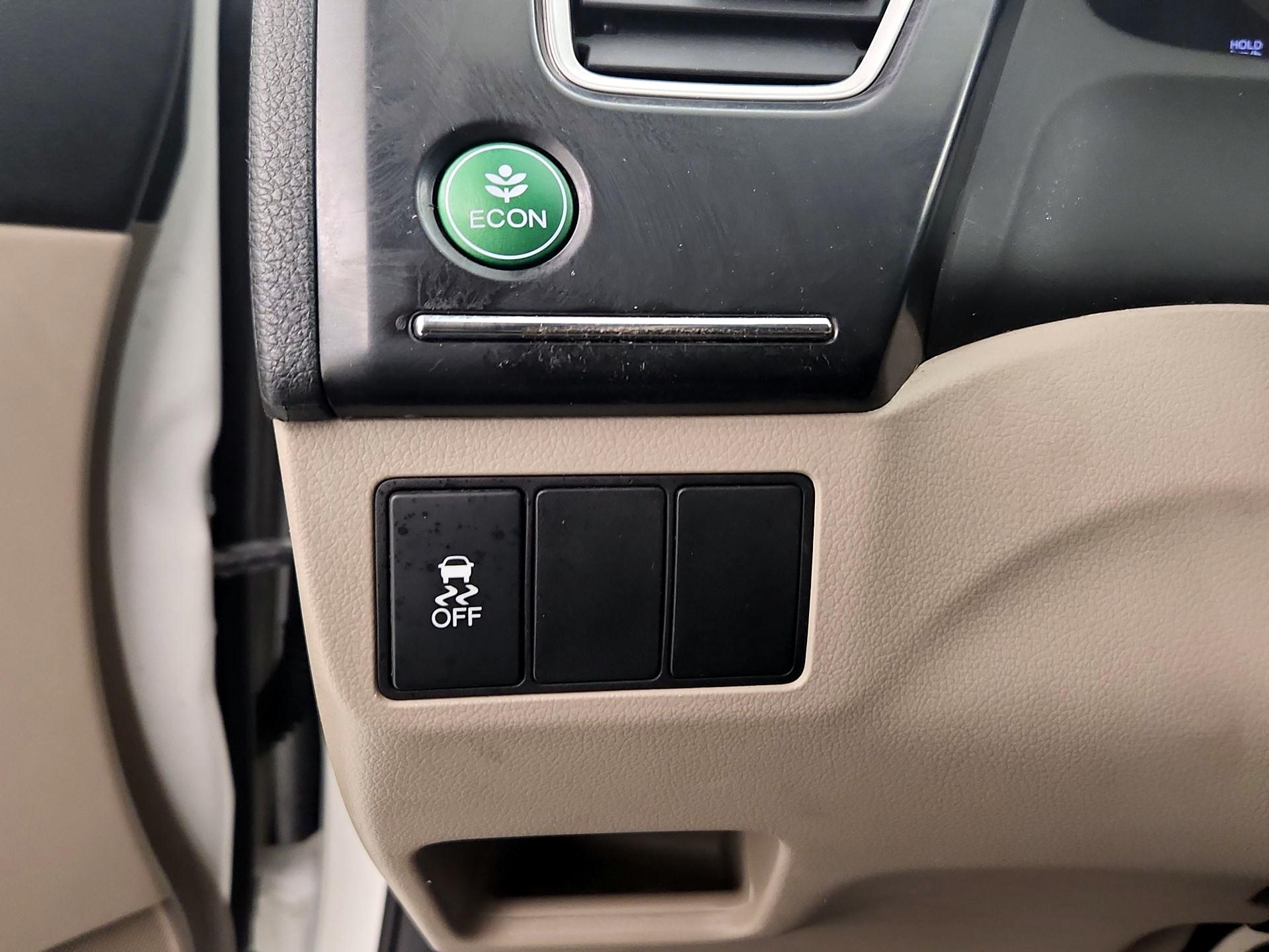 Thumbnail: 2013 Honda Civic - 13