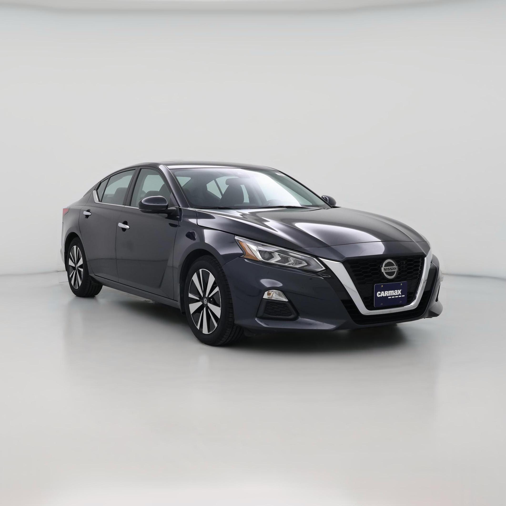 Thumbnail: 2022 Nissan Altima - 1