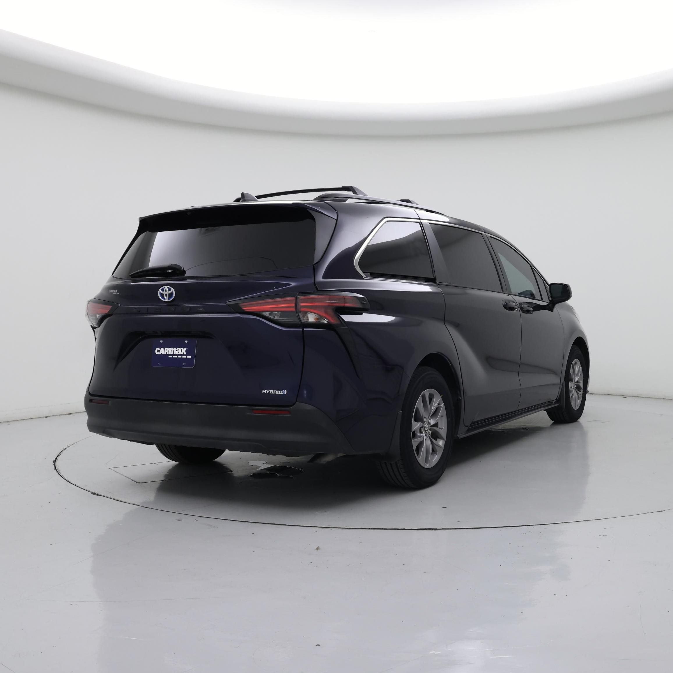 Thumbnail: 2022 Toyota Sienna - 8