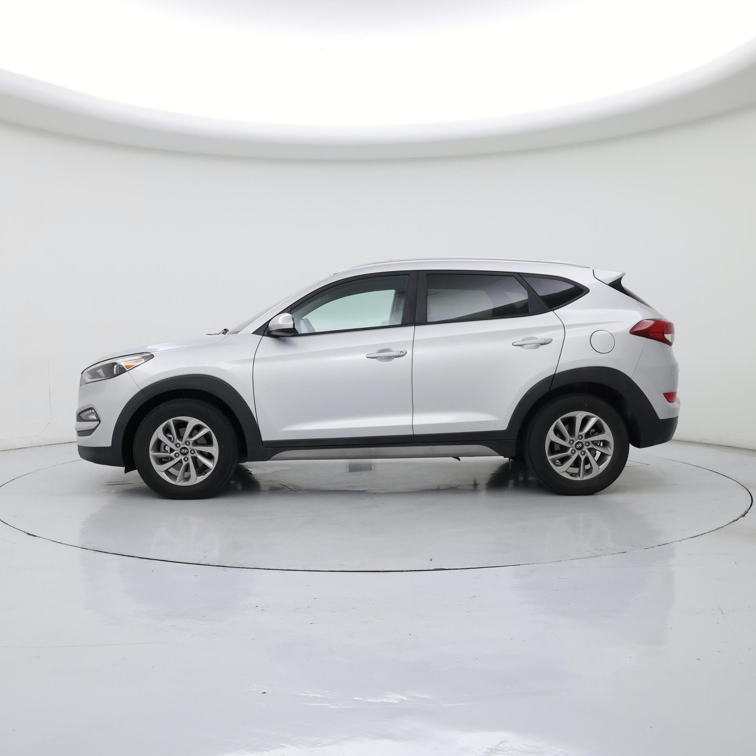 Thumbnail: 2018 Hyundai Tucson - 3