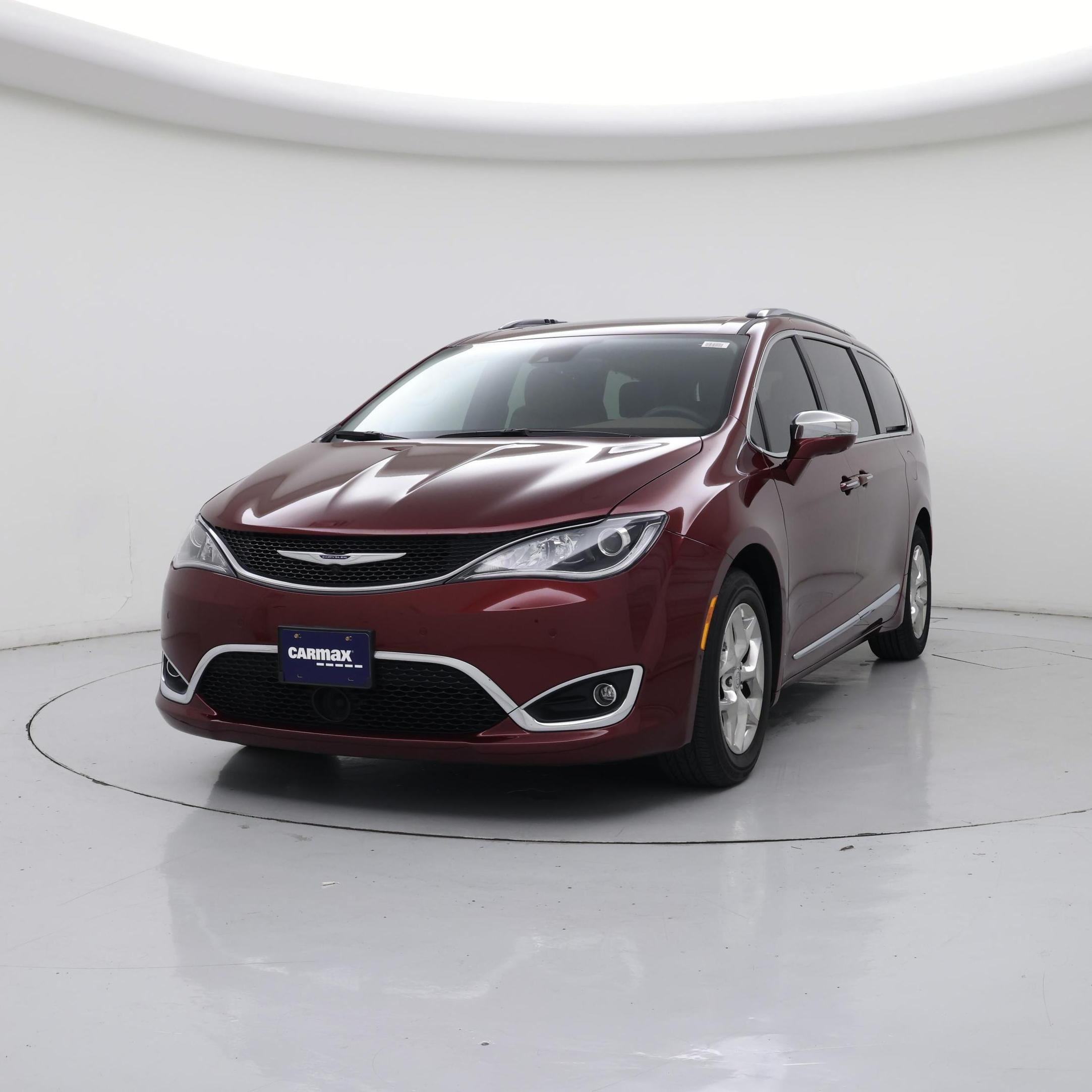 Thumbnail: 2019 Chrysler Pacifica - 4