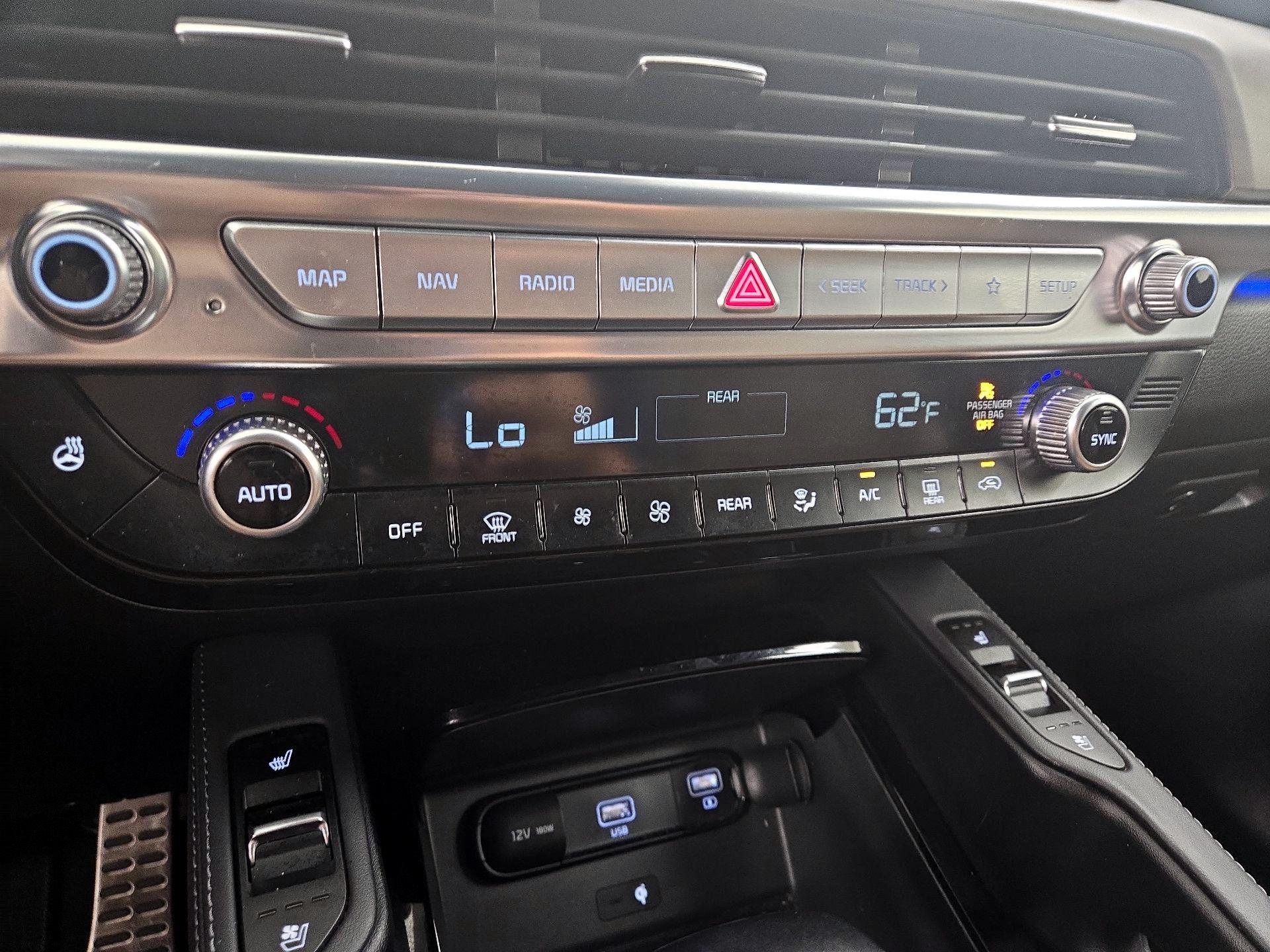 Thumbnail: 2022 Kia Telluride - 17
