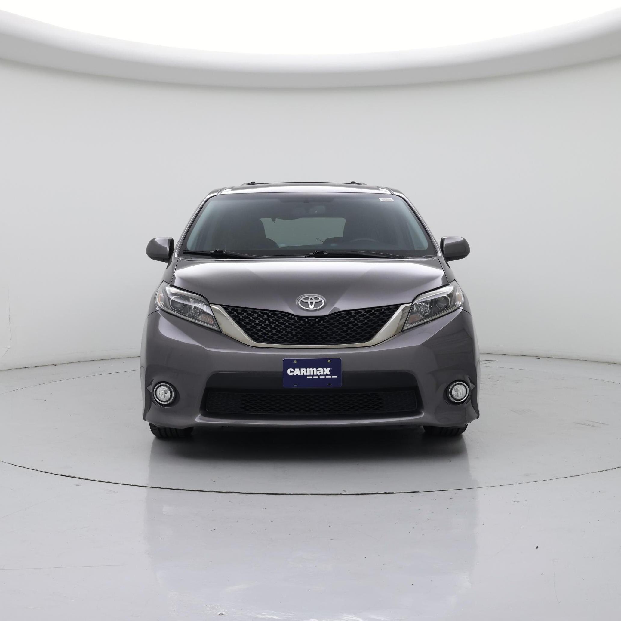 Thumbnail: 2017 Toyota Sienna - 5
