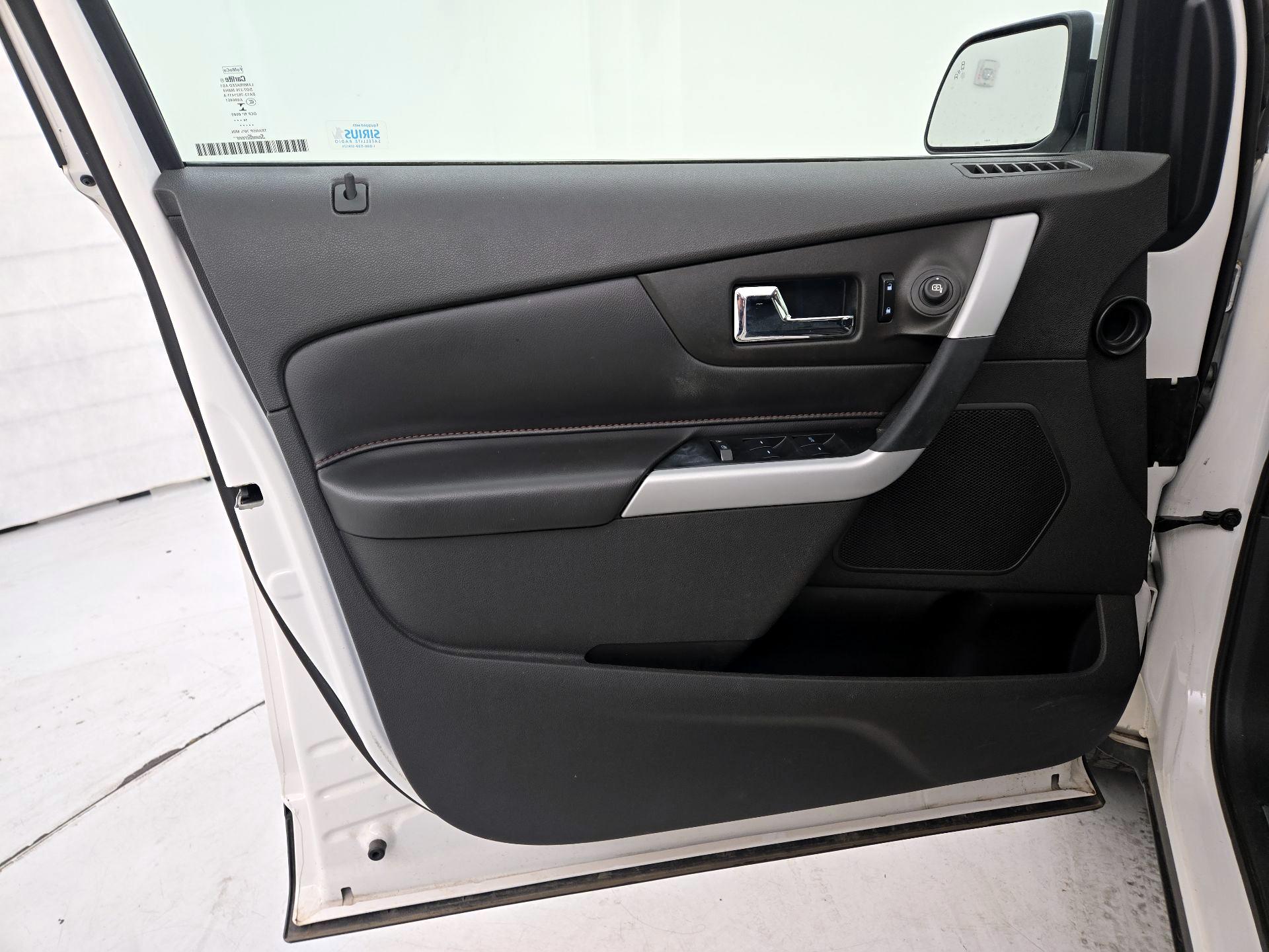 Thumbnail: 2014 Ford Edge - 12