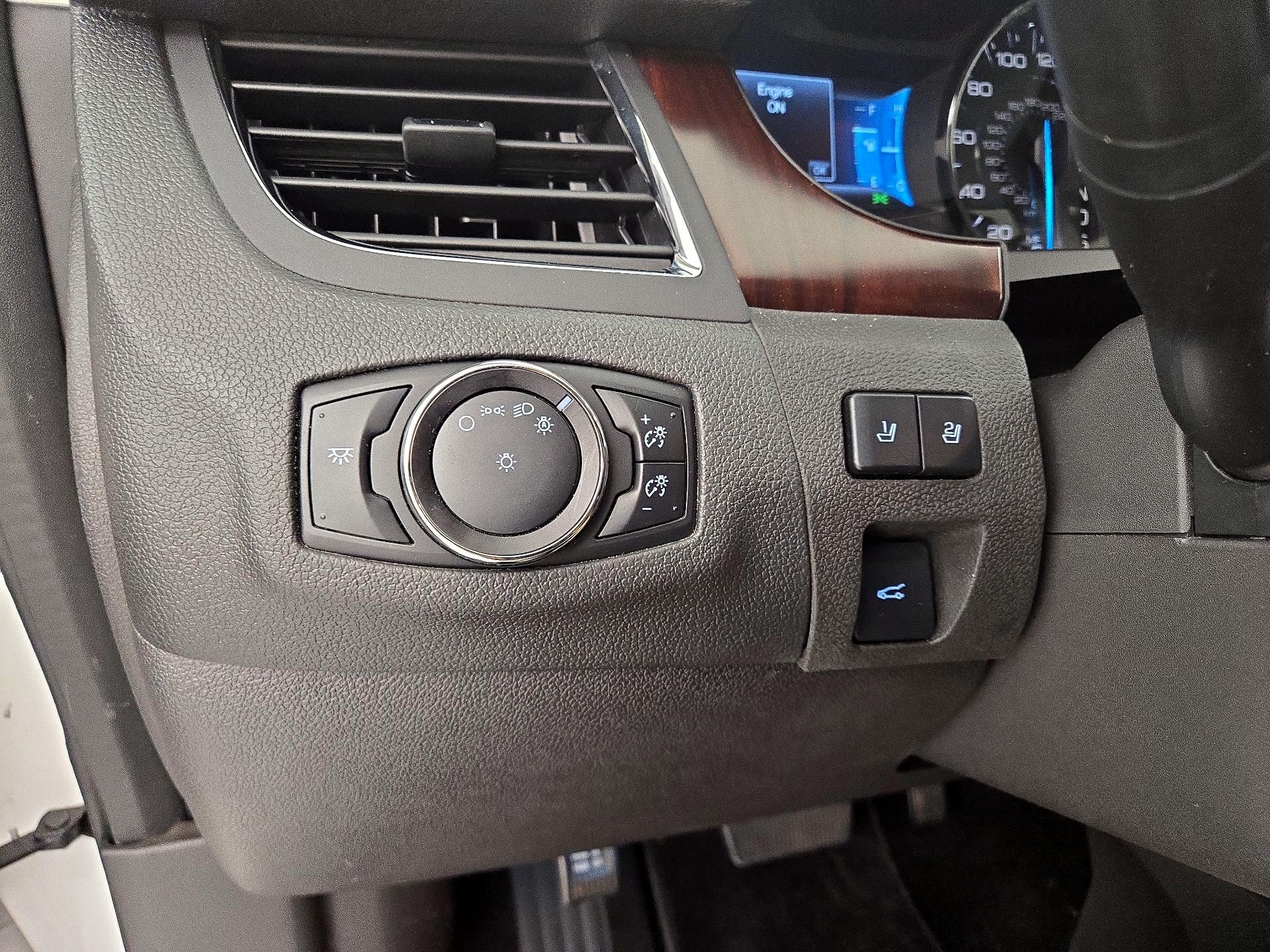 Thumbnail: 2014 Ford Edge - 13