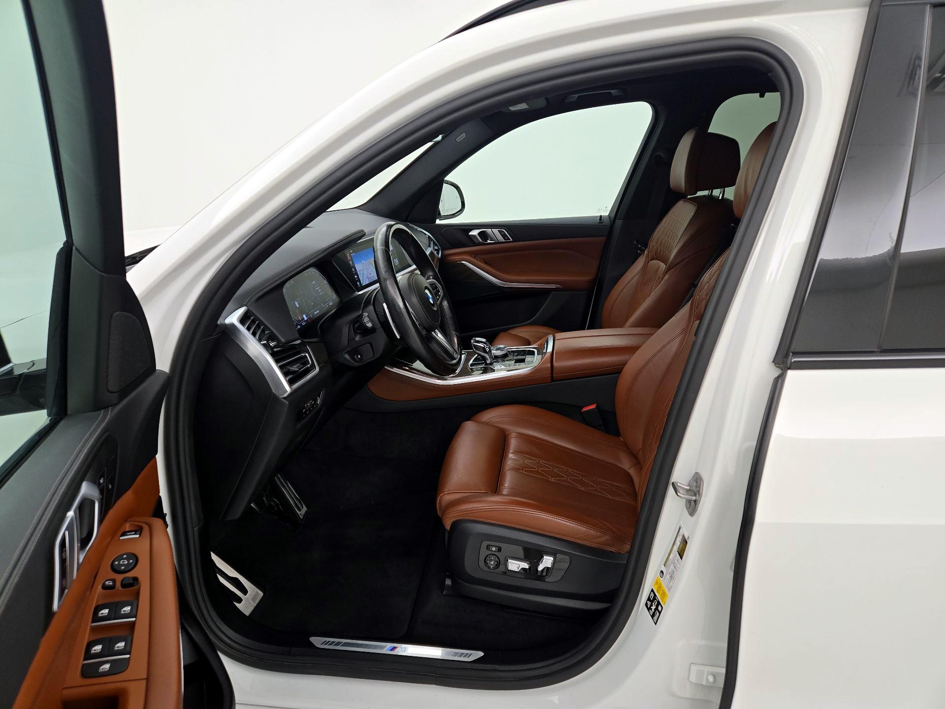 Thumbnail: 2022 BMW X5 - 11