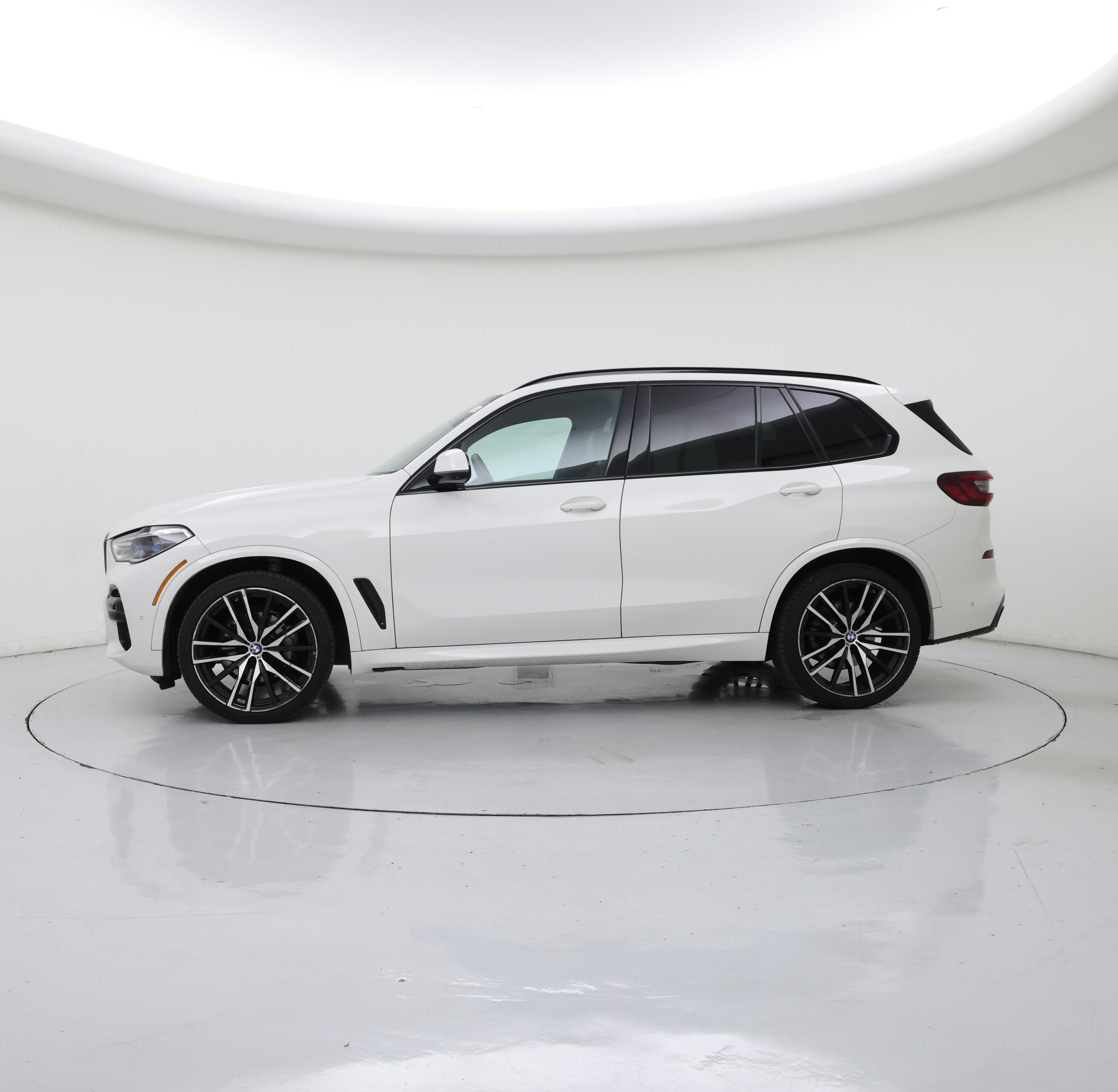Thumbnail: 2022 BMW X5 - 3