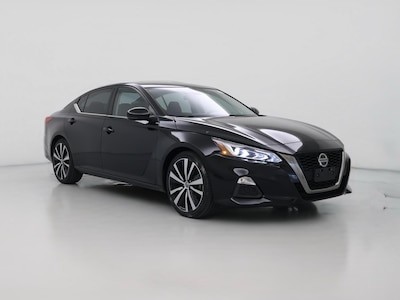 Black 2020 Nissan Altima SR