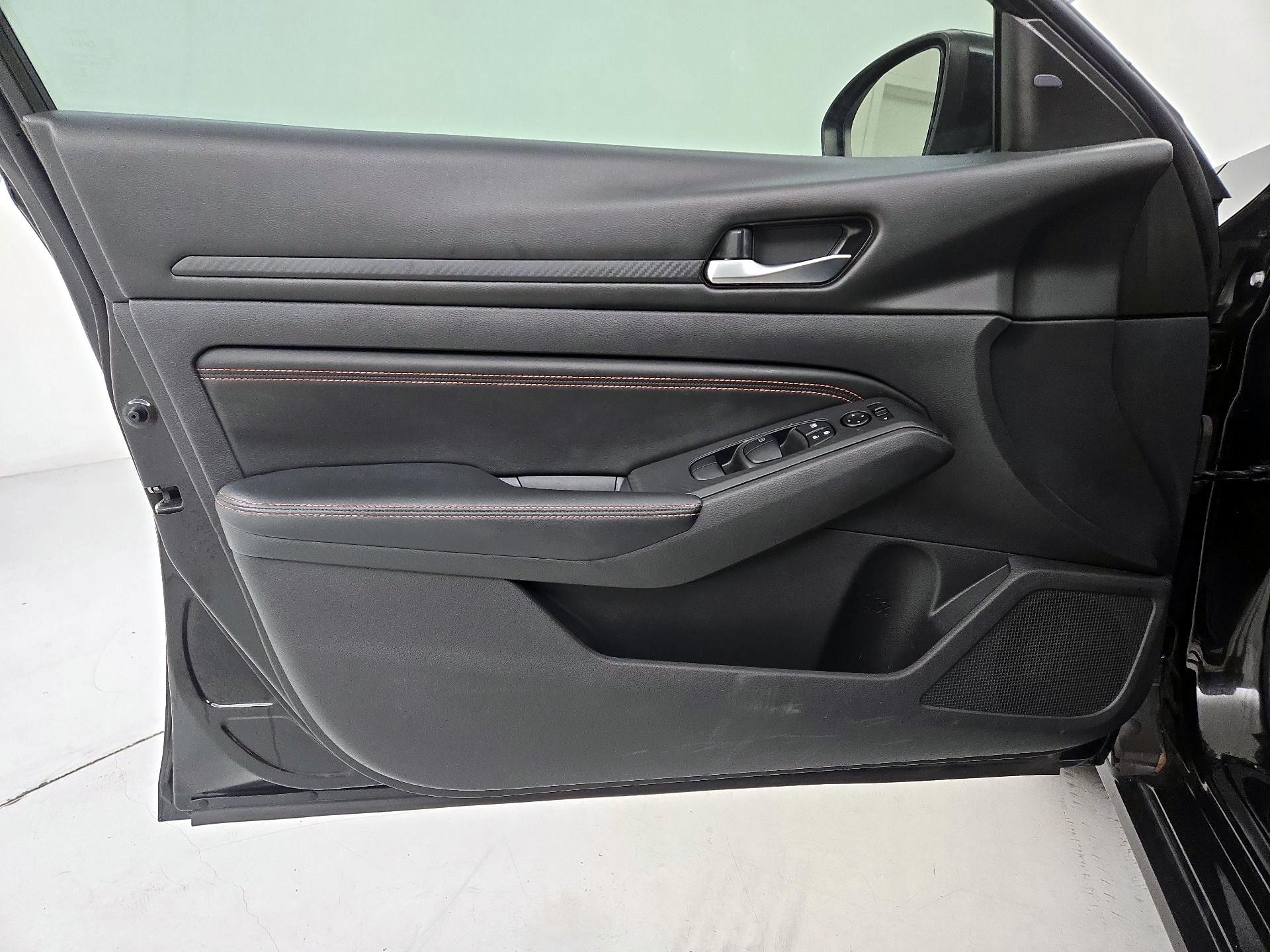 Thumbnail: 2020 Nissan Altima - 12