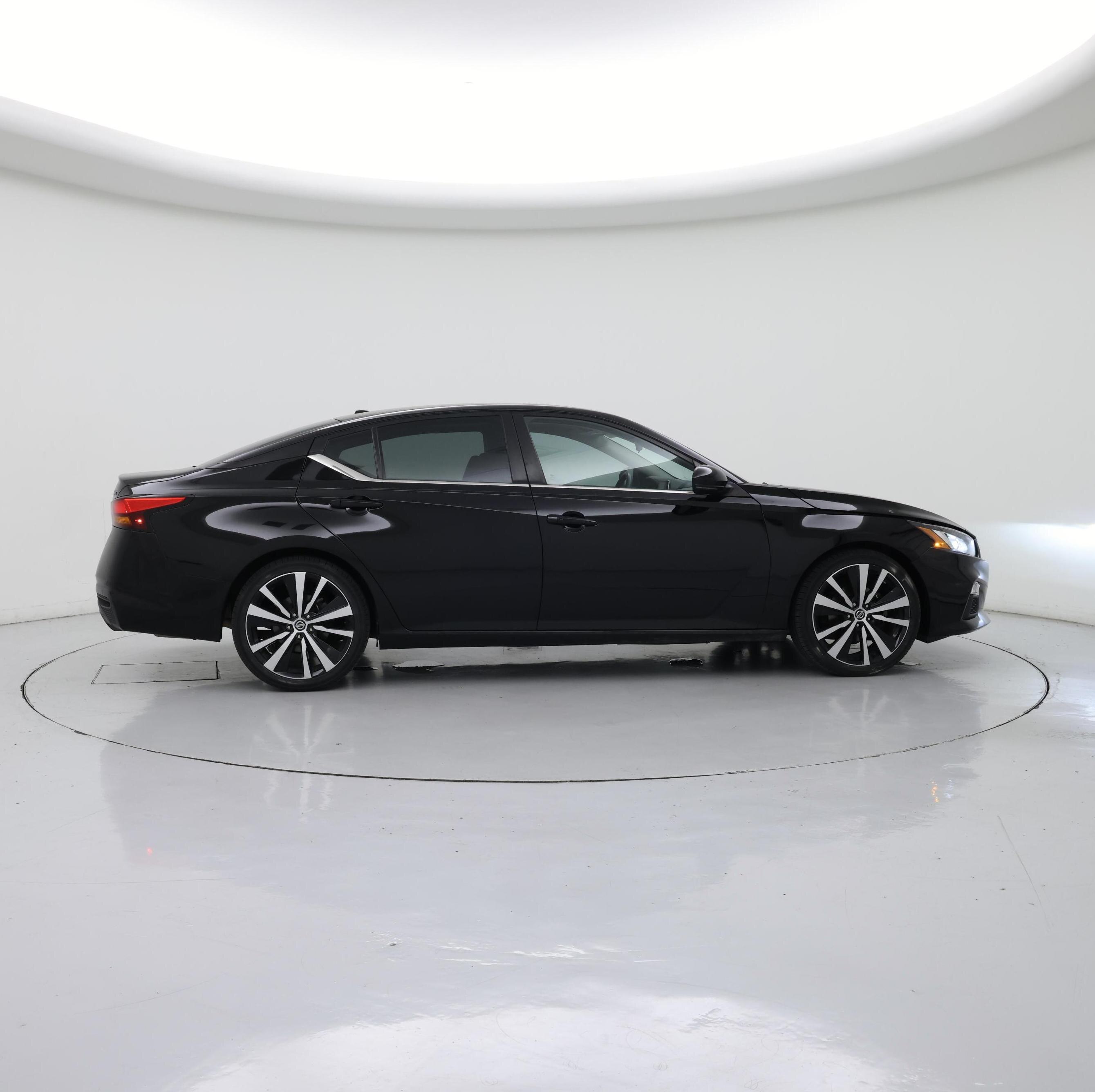 Thumbnail: 2020 Nissan Altima - 7