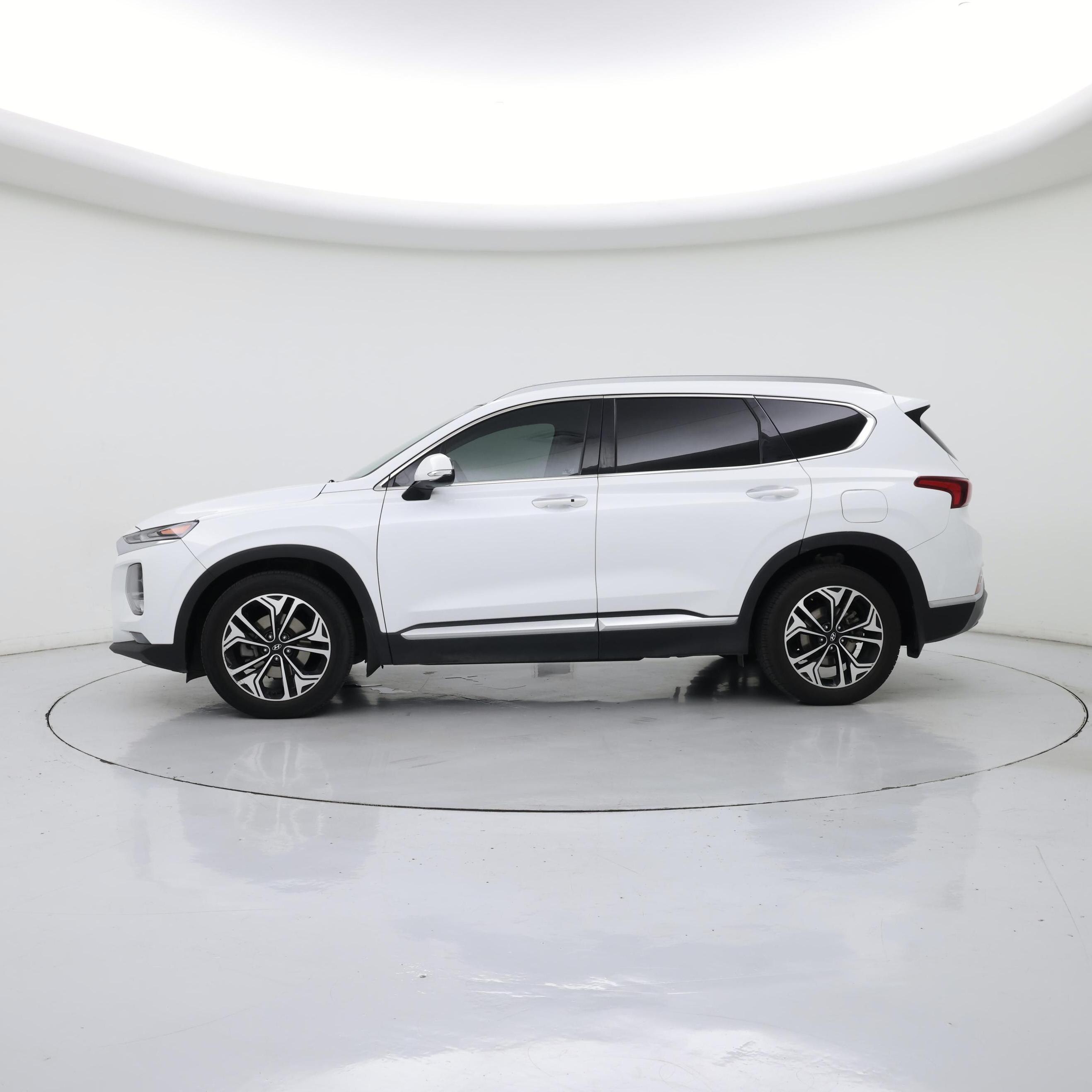Thumbnail: 2019 Hyundai Santa Fe - 3