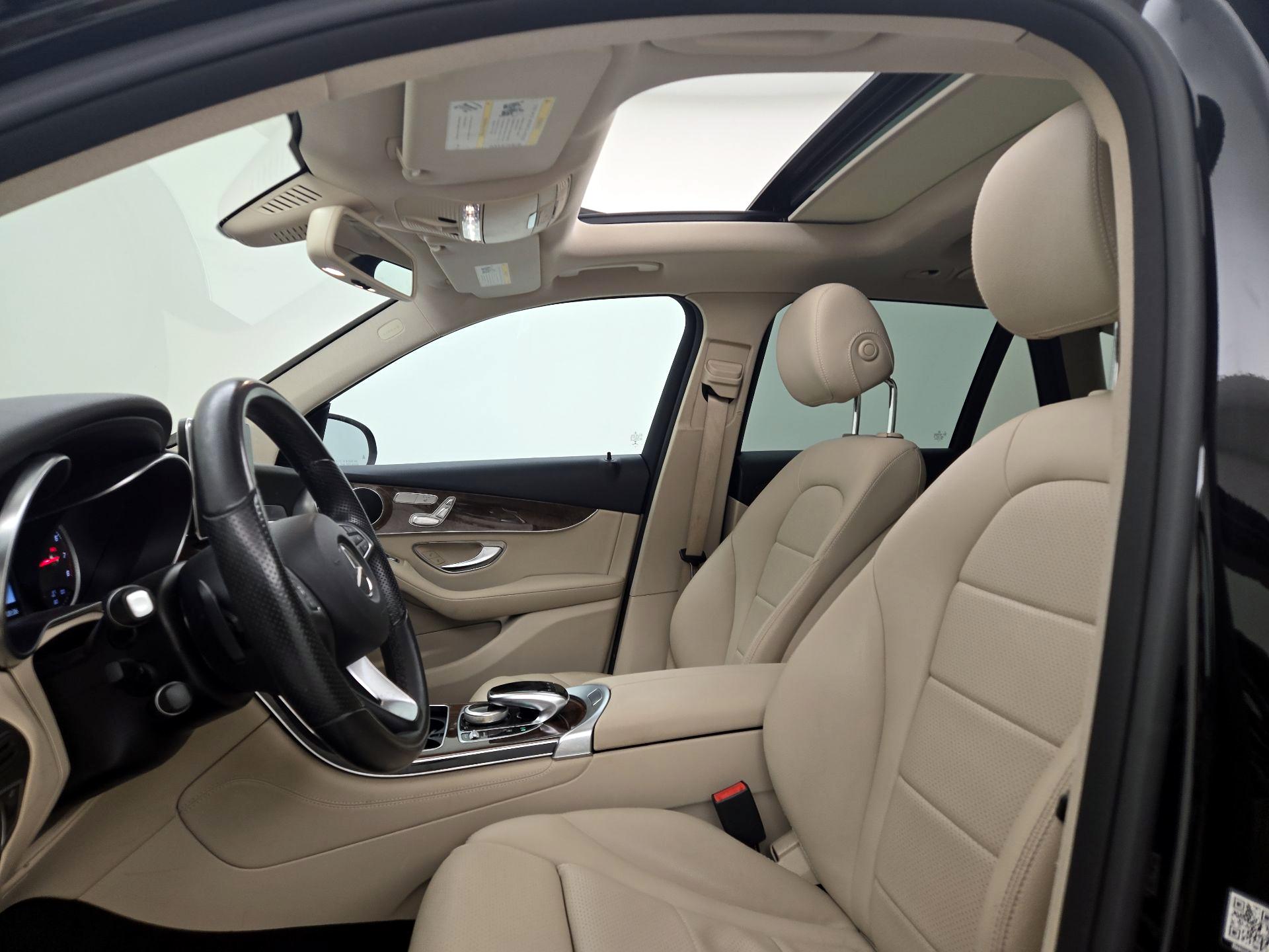 Thumbnail: 2016 Mercedes-Benz GLC - 20