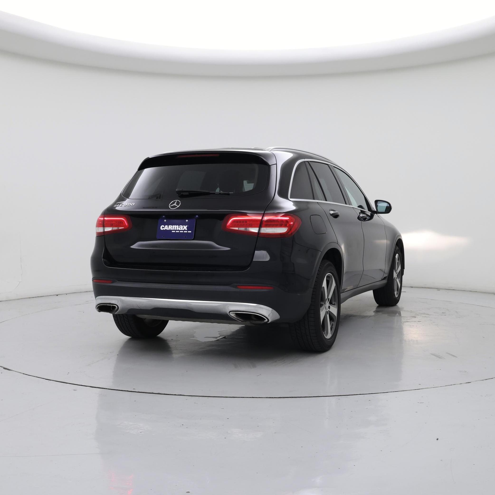 Thumbnail: 2016 Mercedes-Benz GLC - 8