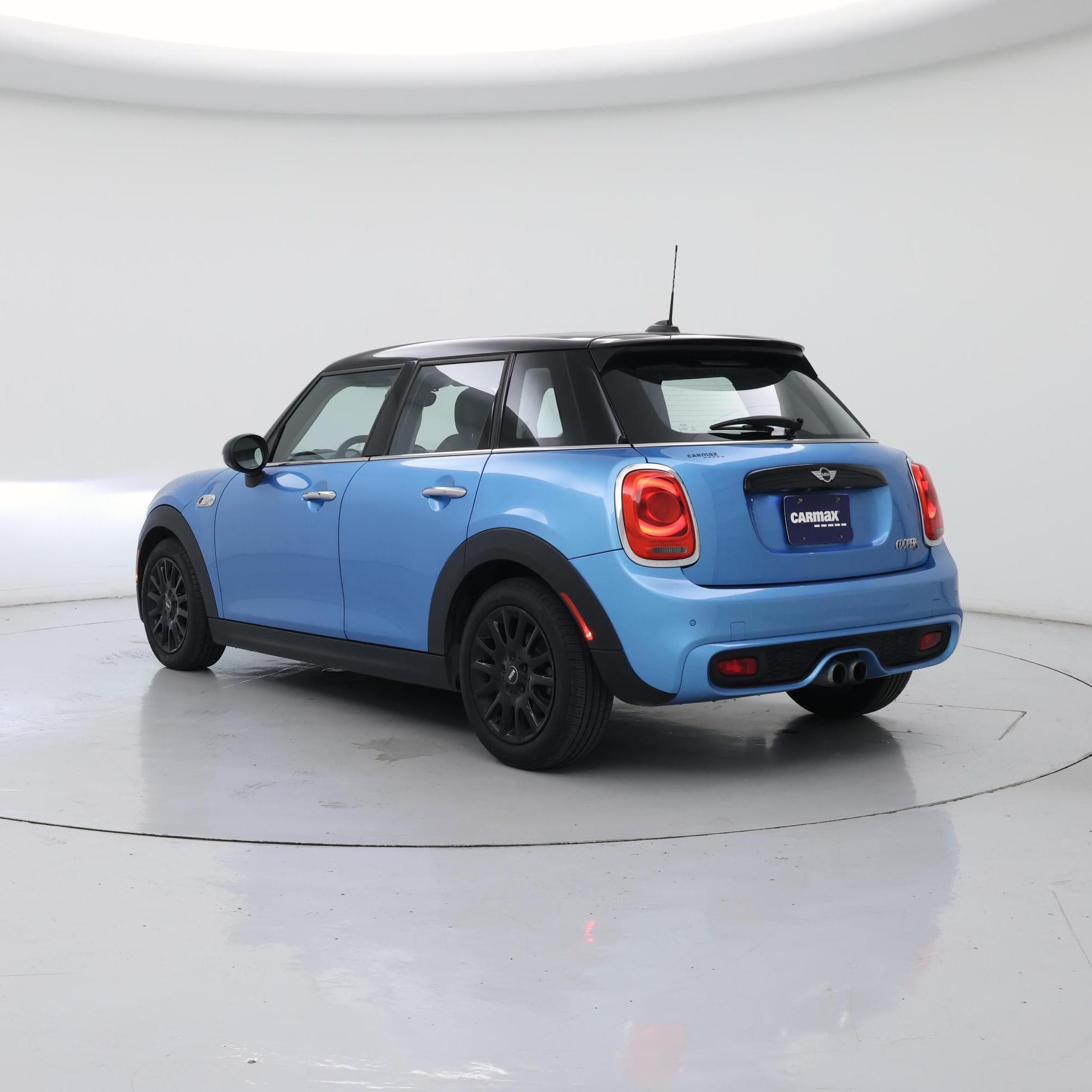Thumbnail: 2017 MINI Cooper Hardtop - 2
