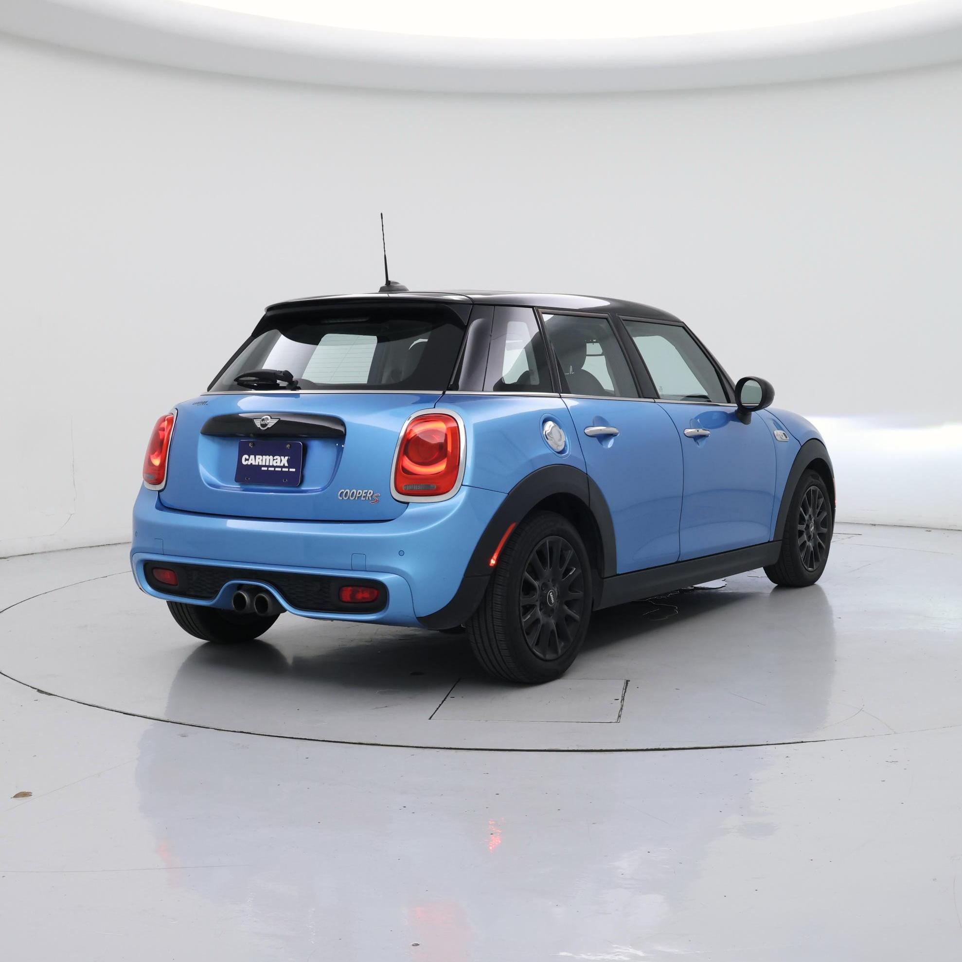Thumbnail: 2017 MINI Cooper Hardtop - 8