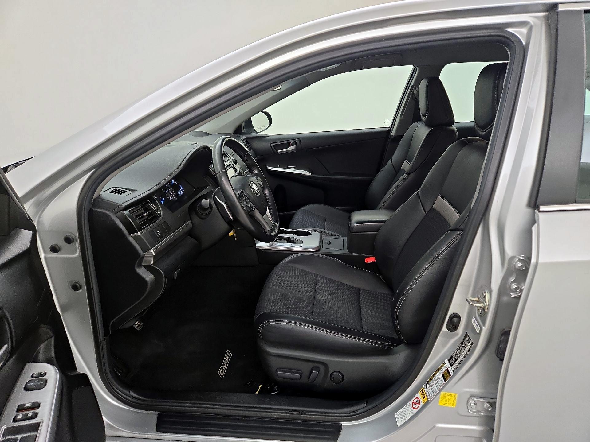 Thumbnail: 2014 Toyota Camry - 11